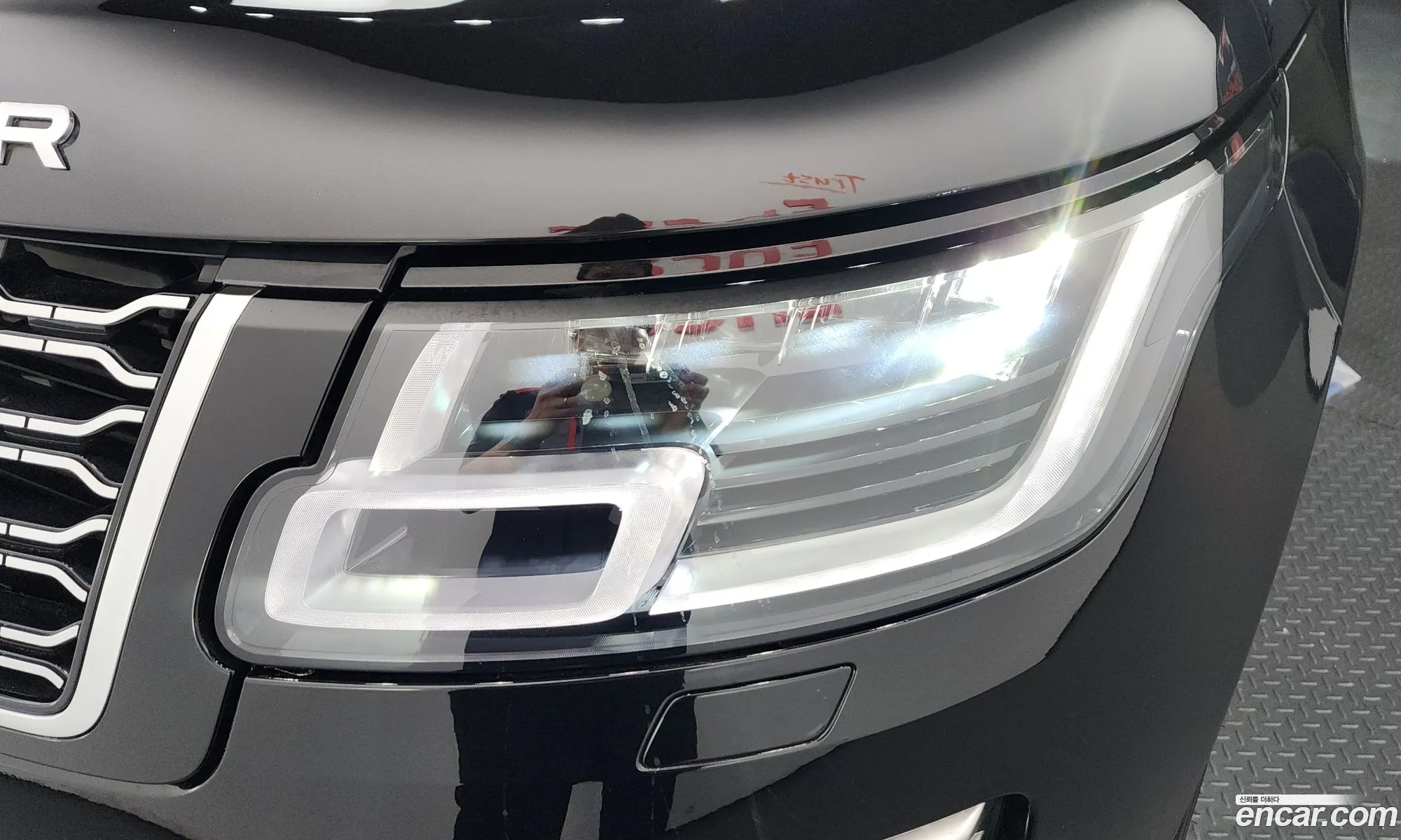 Land Rover Range Rover 2019 SALGA3BE2KA522575 — 21