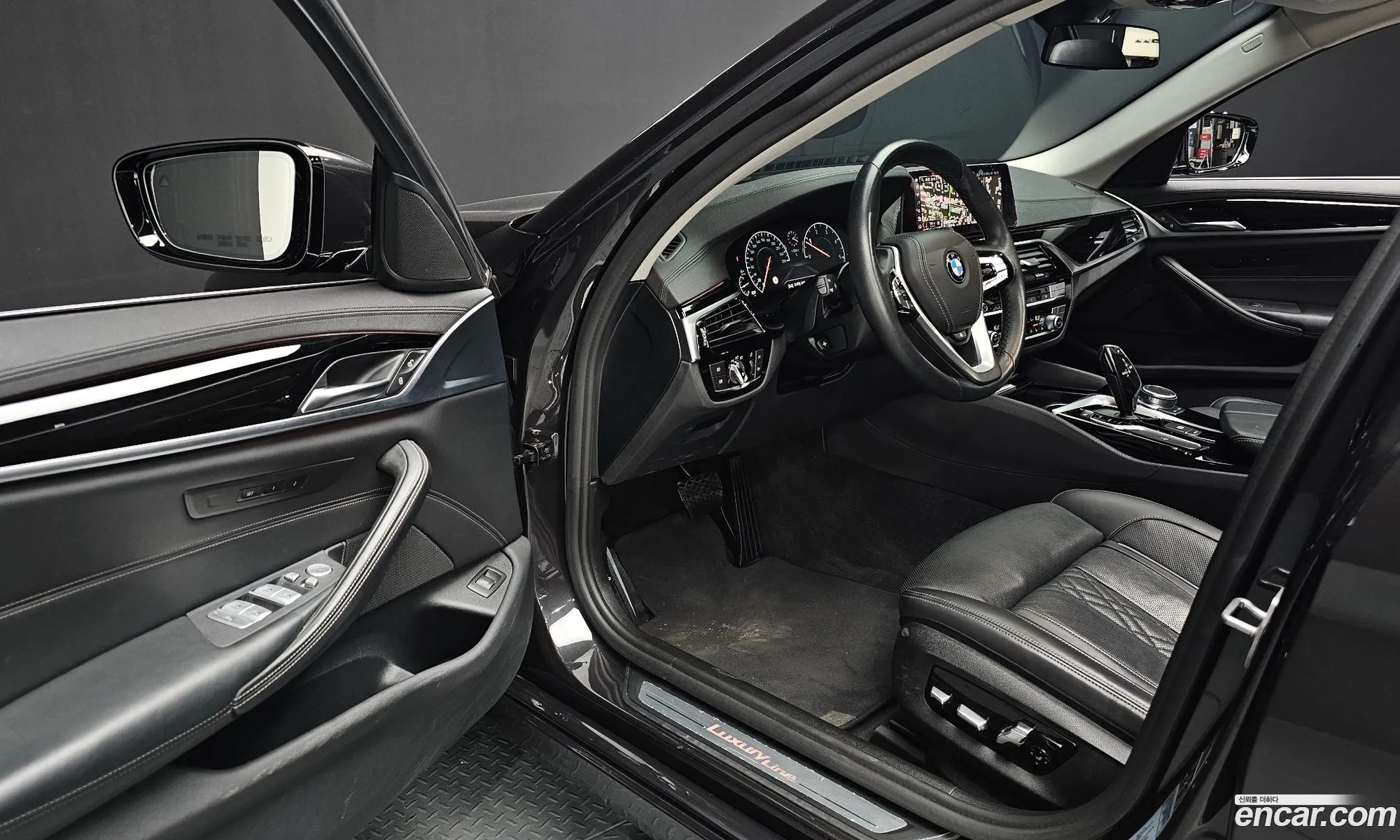 BMW 5 Series 2019 WBAJF5106KWW43870 — 6