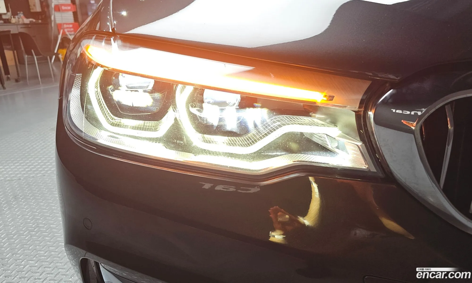 BMW 5 Series 2019 WBAJF5106KWW43870 — 4