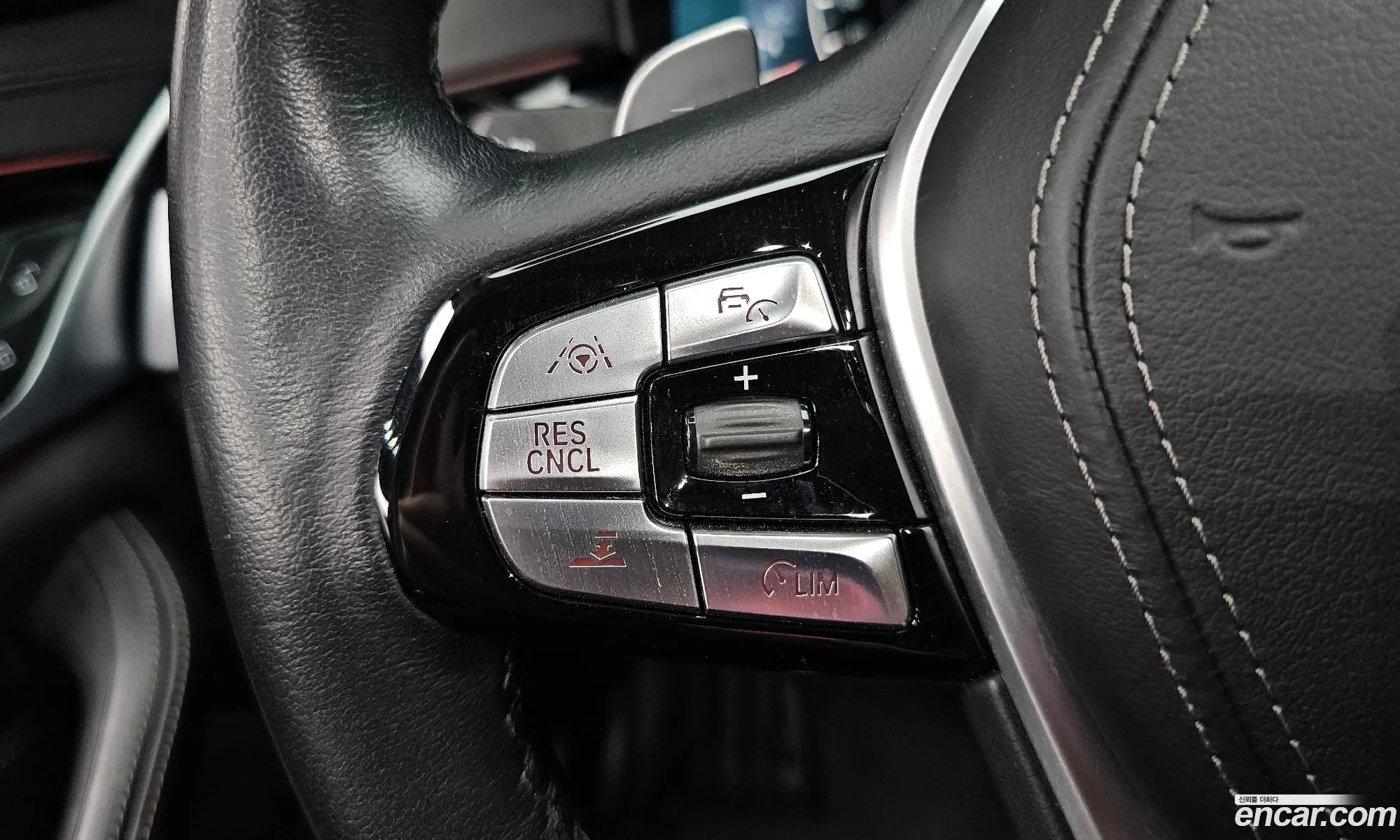 BMW 5 Series 2019 WBAJF5106KWW43870 — 32