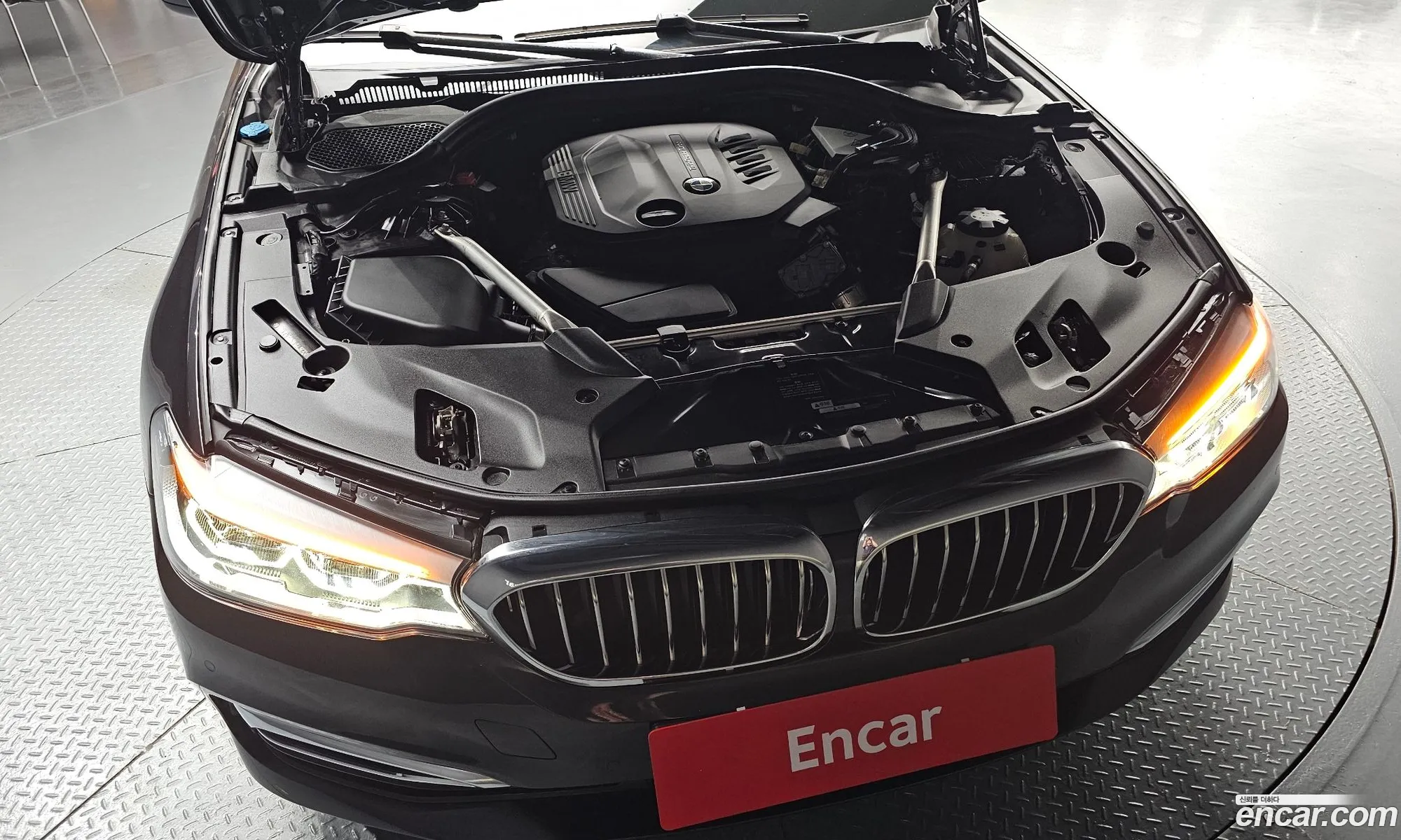 BMW 5 Series 2019 WBAJF5106KWW43870 — 10