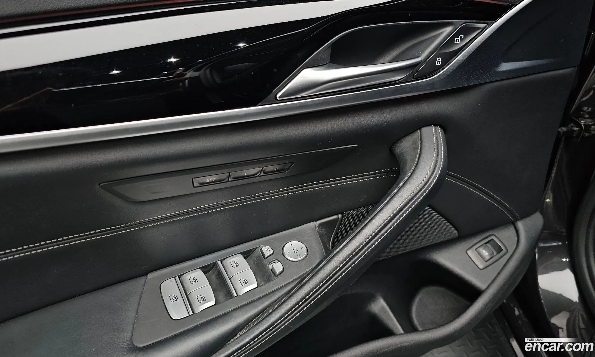BMW 5 Series 2019 WBAJF5106KWW43870 — 3