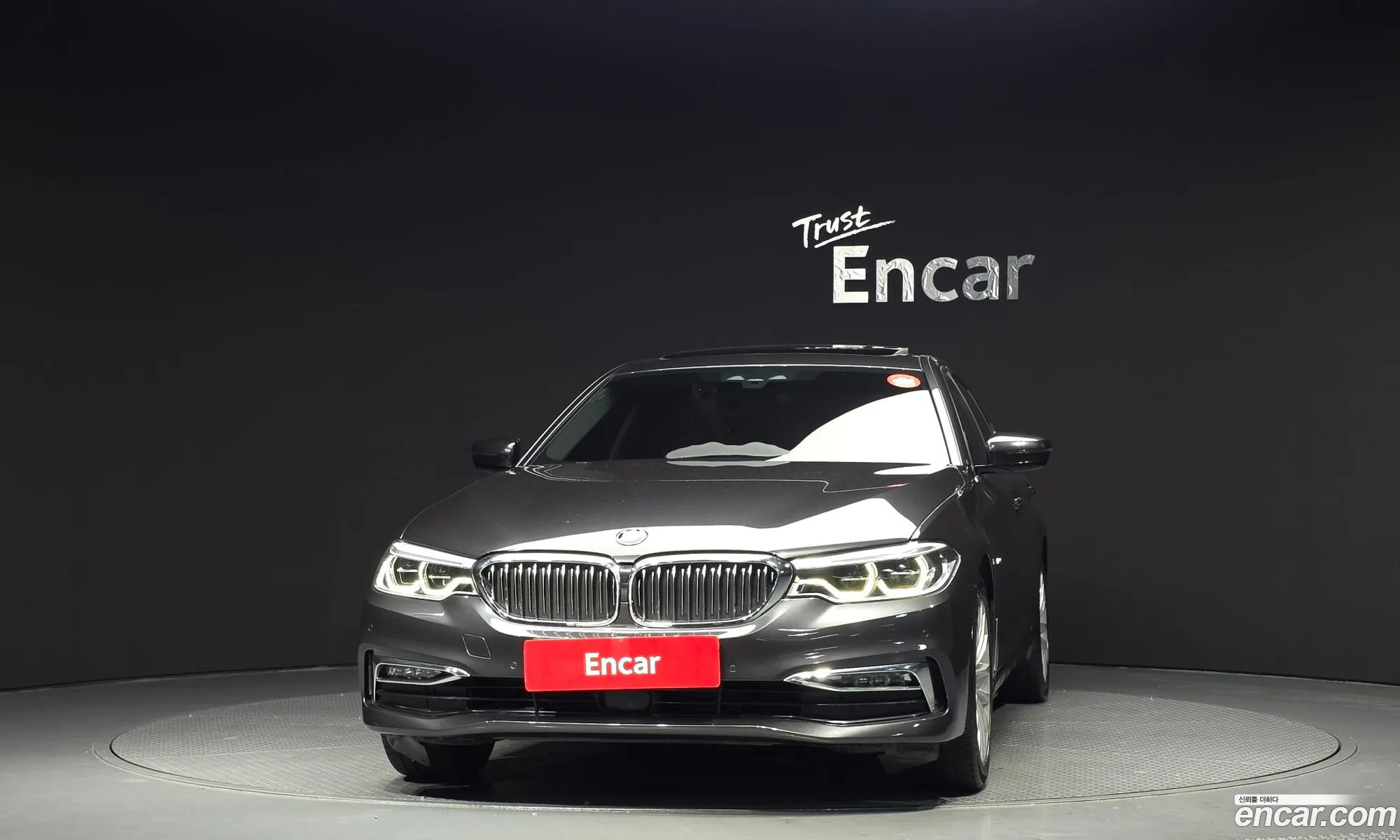 BMW 5 Series 2018 WBAJC3100JG997857 — 27