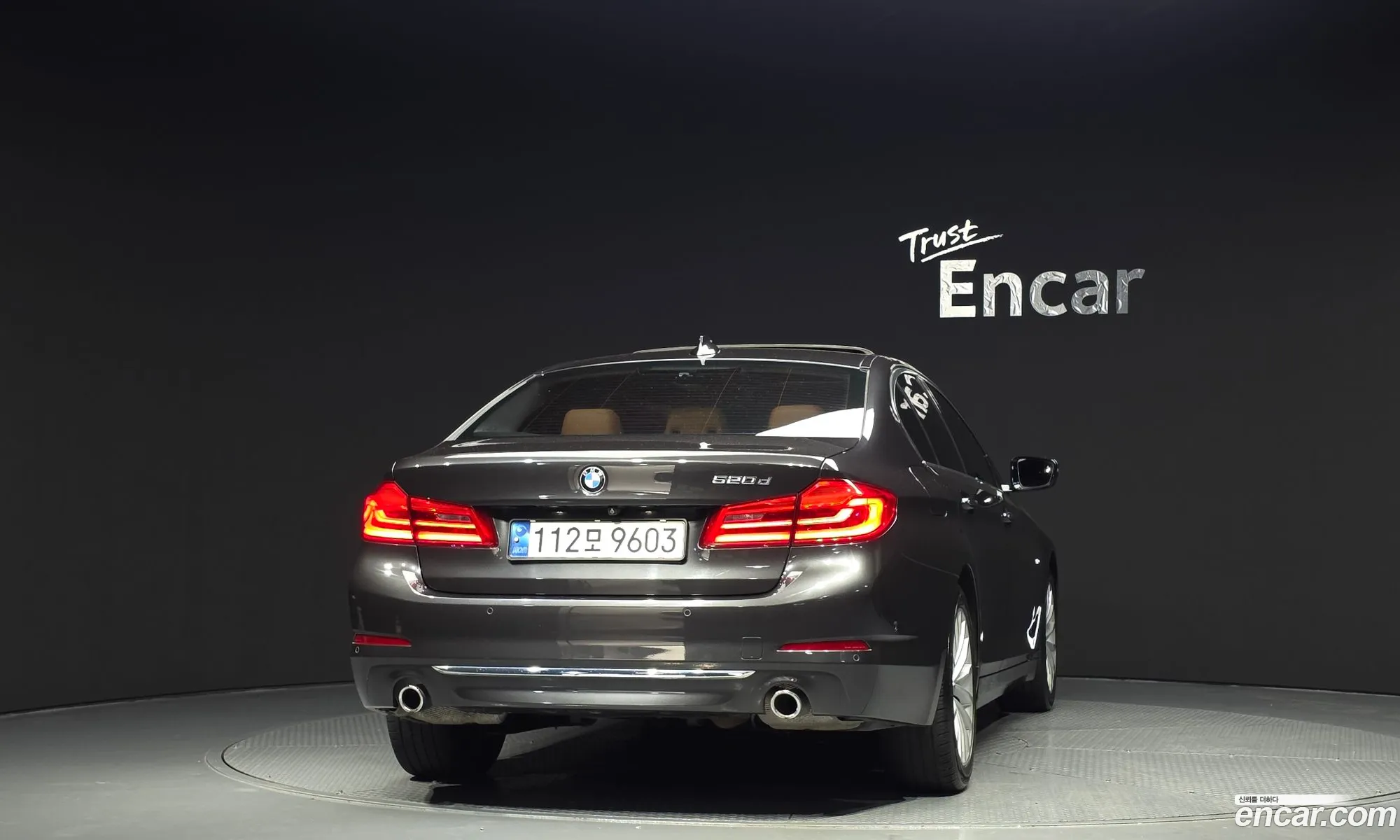 BMW 5 Series 2018 WBAJC3100JG997857 — 12