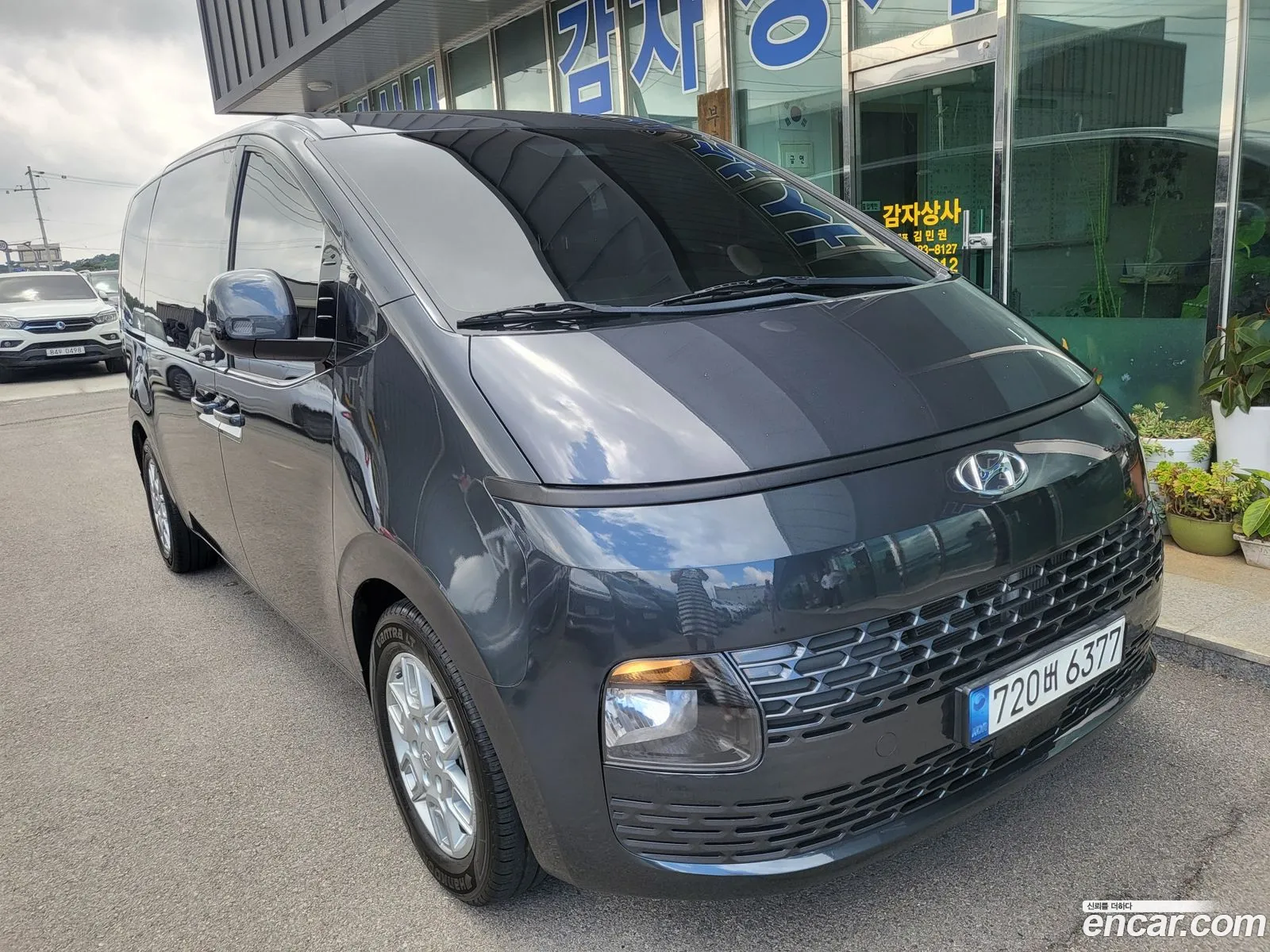 Hyundai Staria 2022 — 4