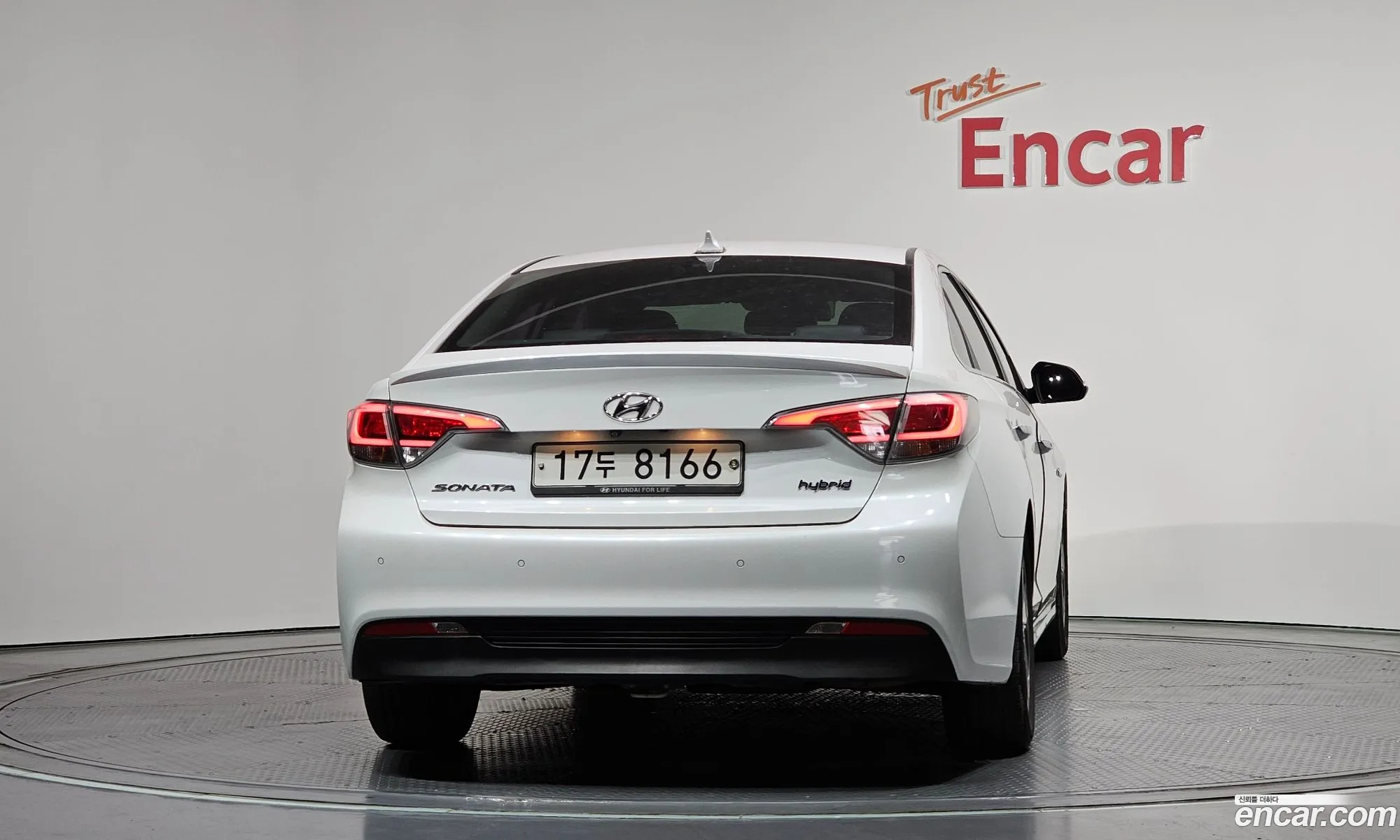 Hyundai LF Sonata Hybrid 2015 — 4