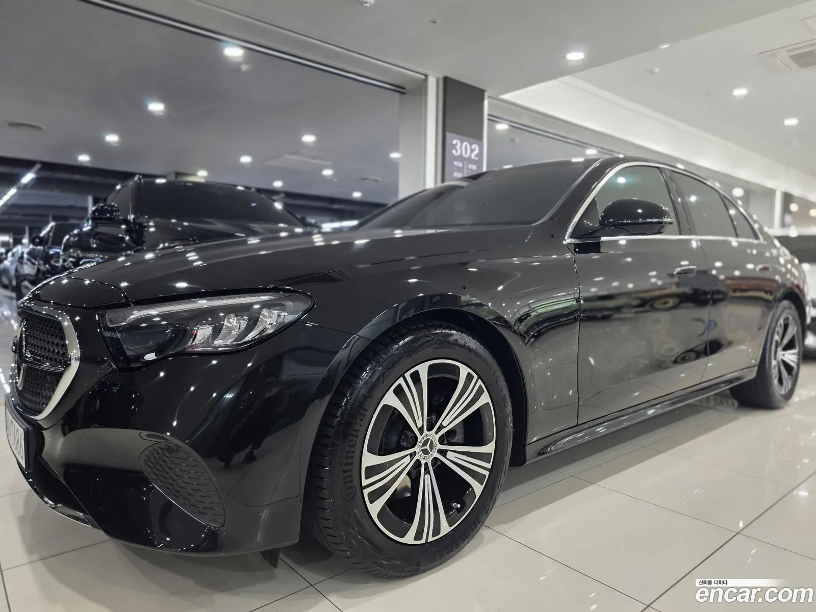 Mercedes-Benz E-Class W214 2025 — 12