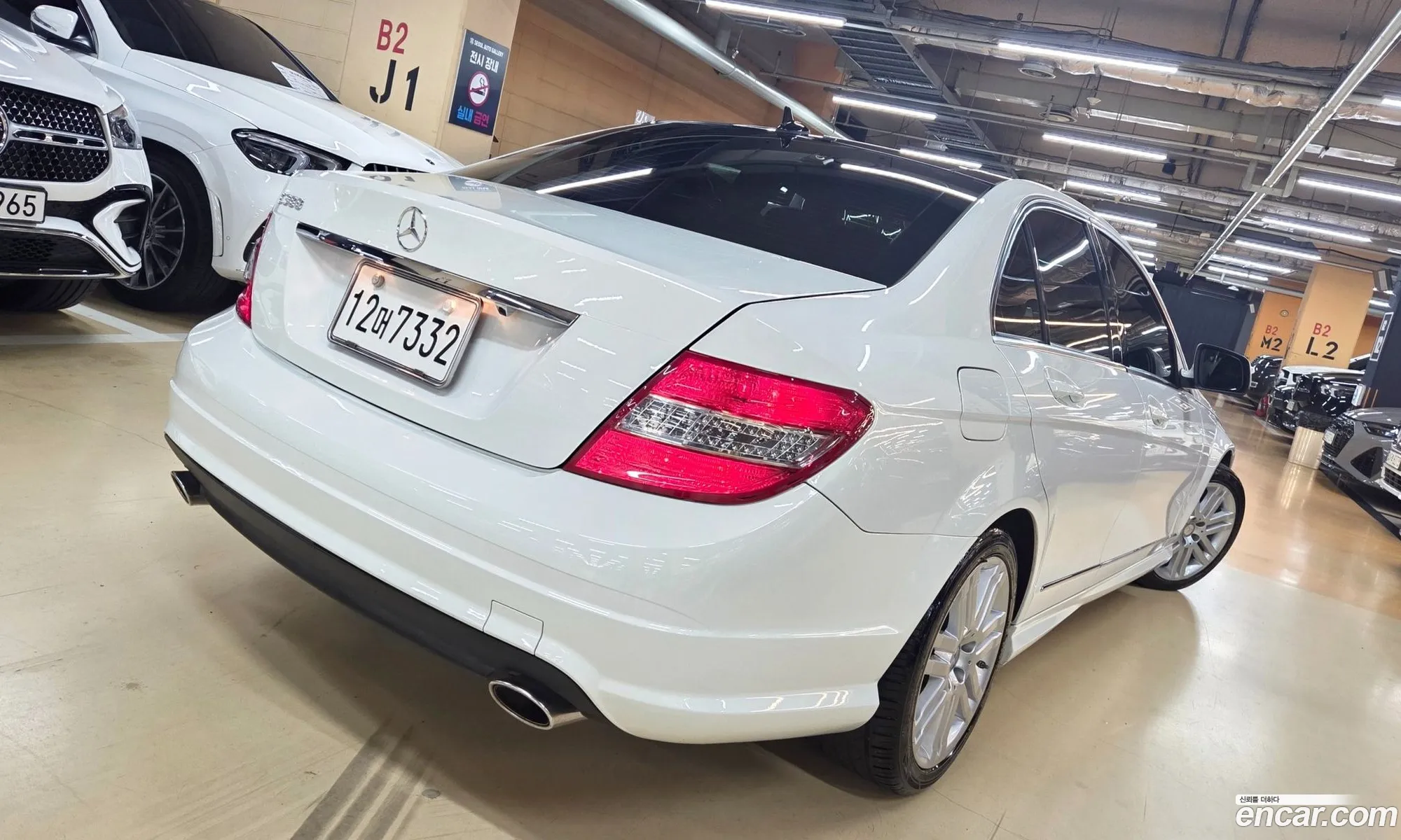 Mercedes-Benz C-Class W204 2008 — 16