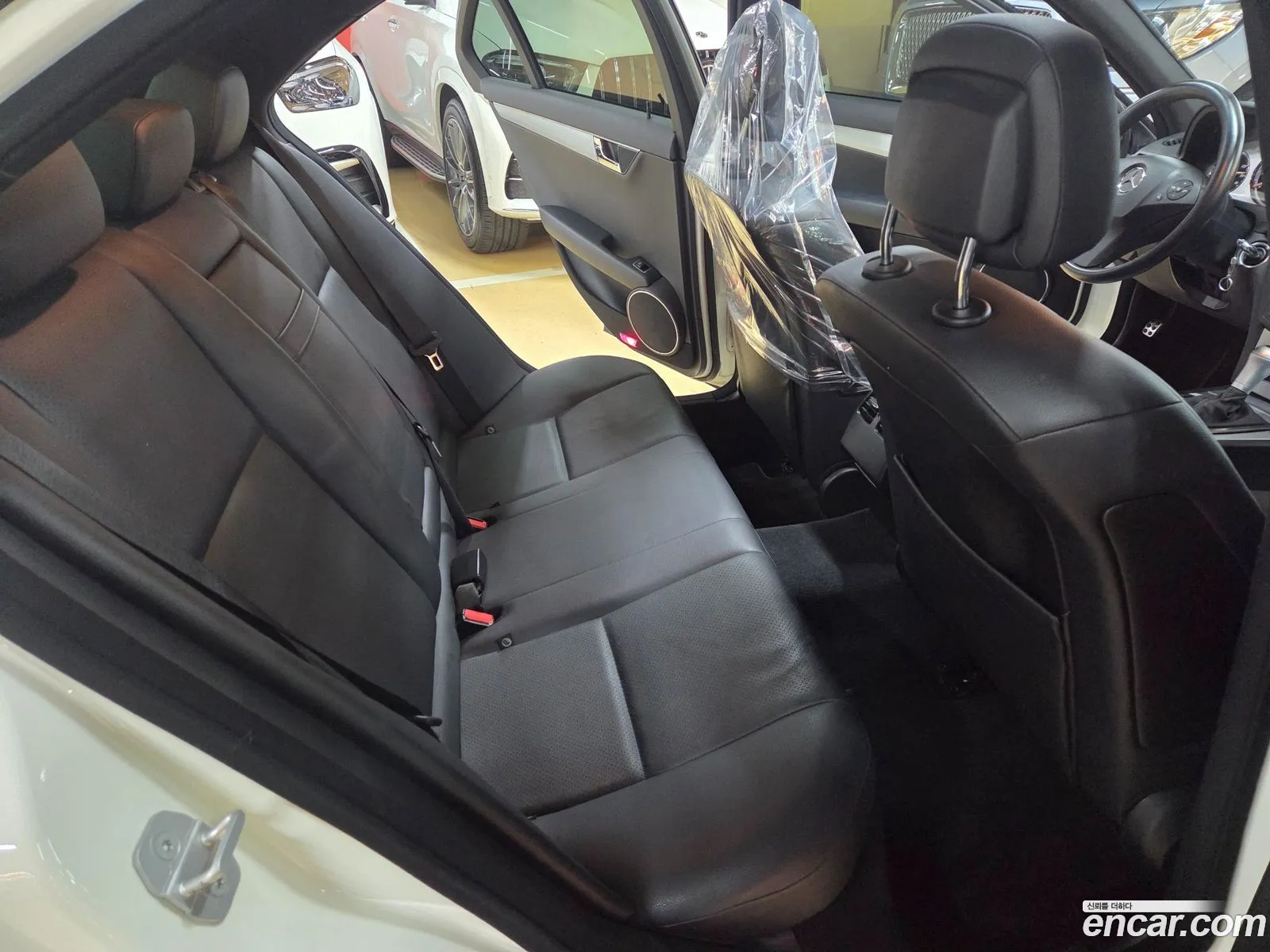 Mercedes-Benz C-Class W204 2008 — 2