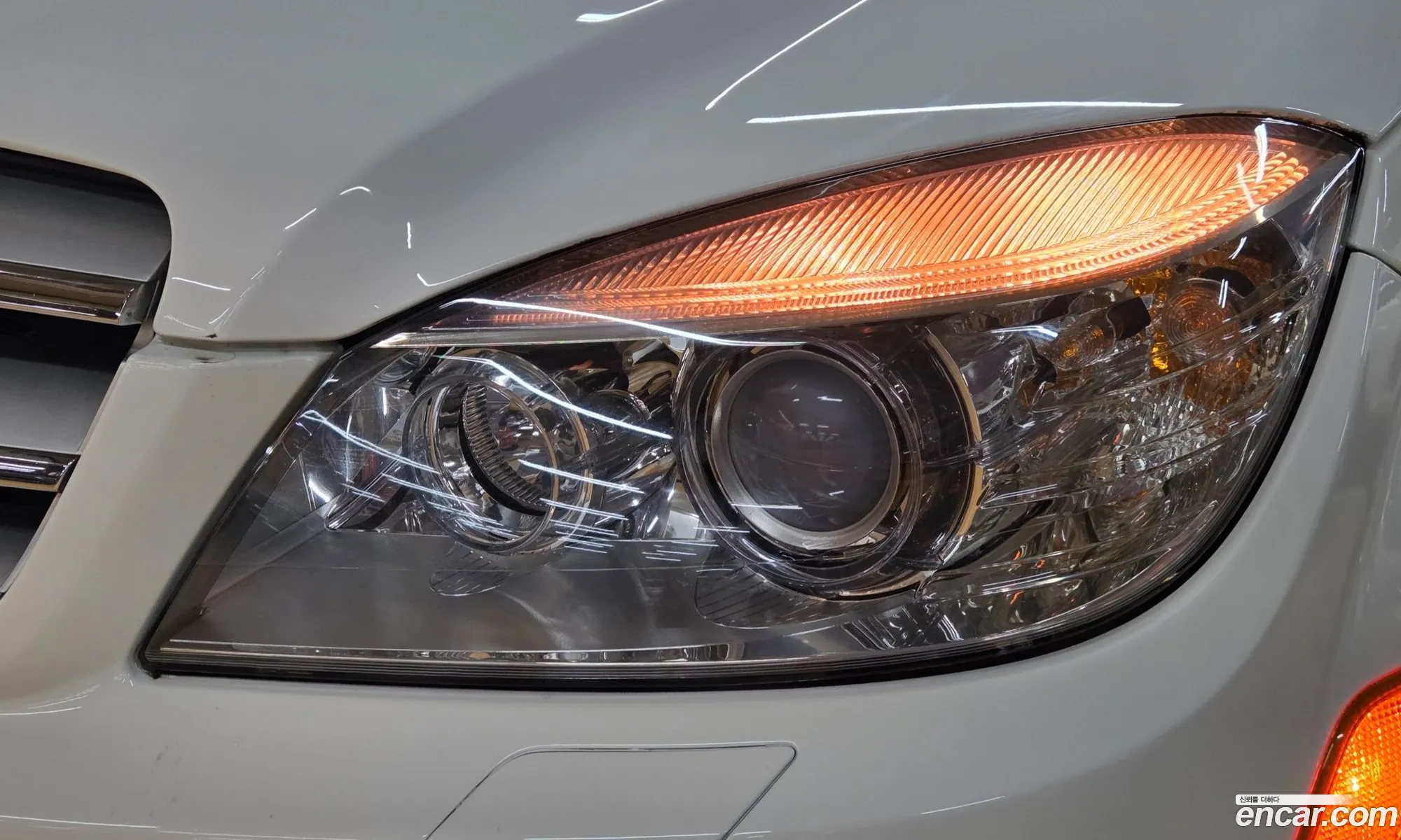 Mercedes-Benz C-Class W204 2008 — 17
