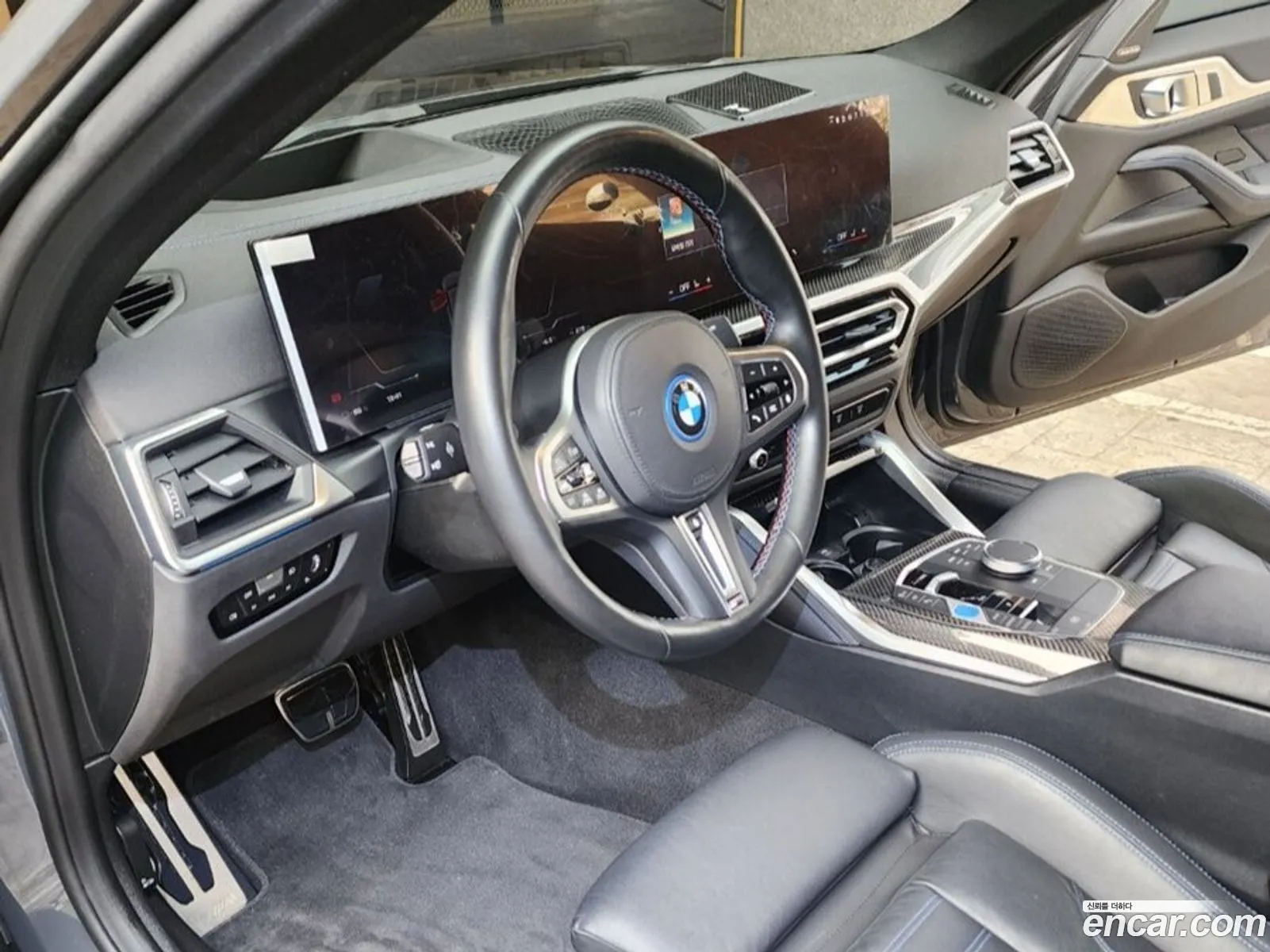 BMW i4 2023 — 2