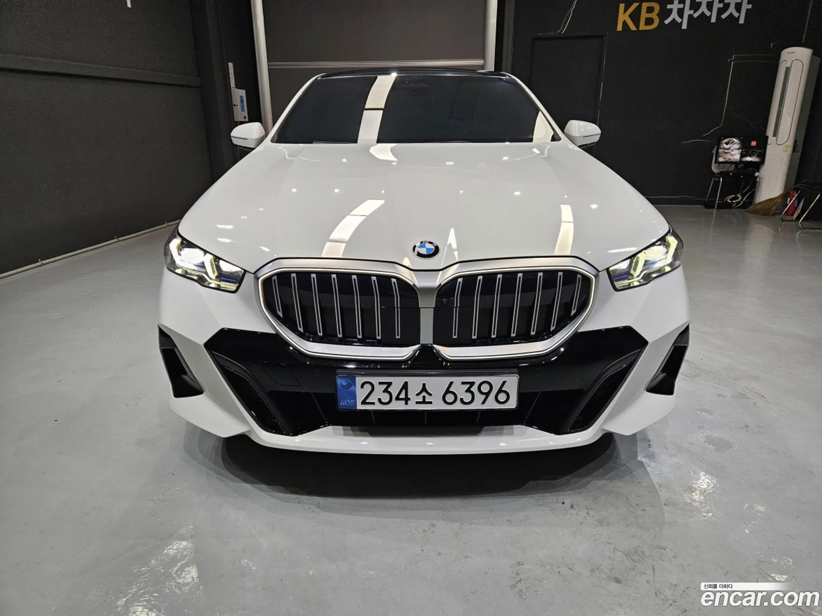 BMW 5 Series 2025 — 3