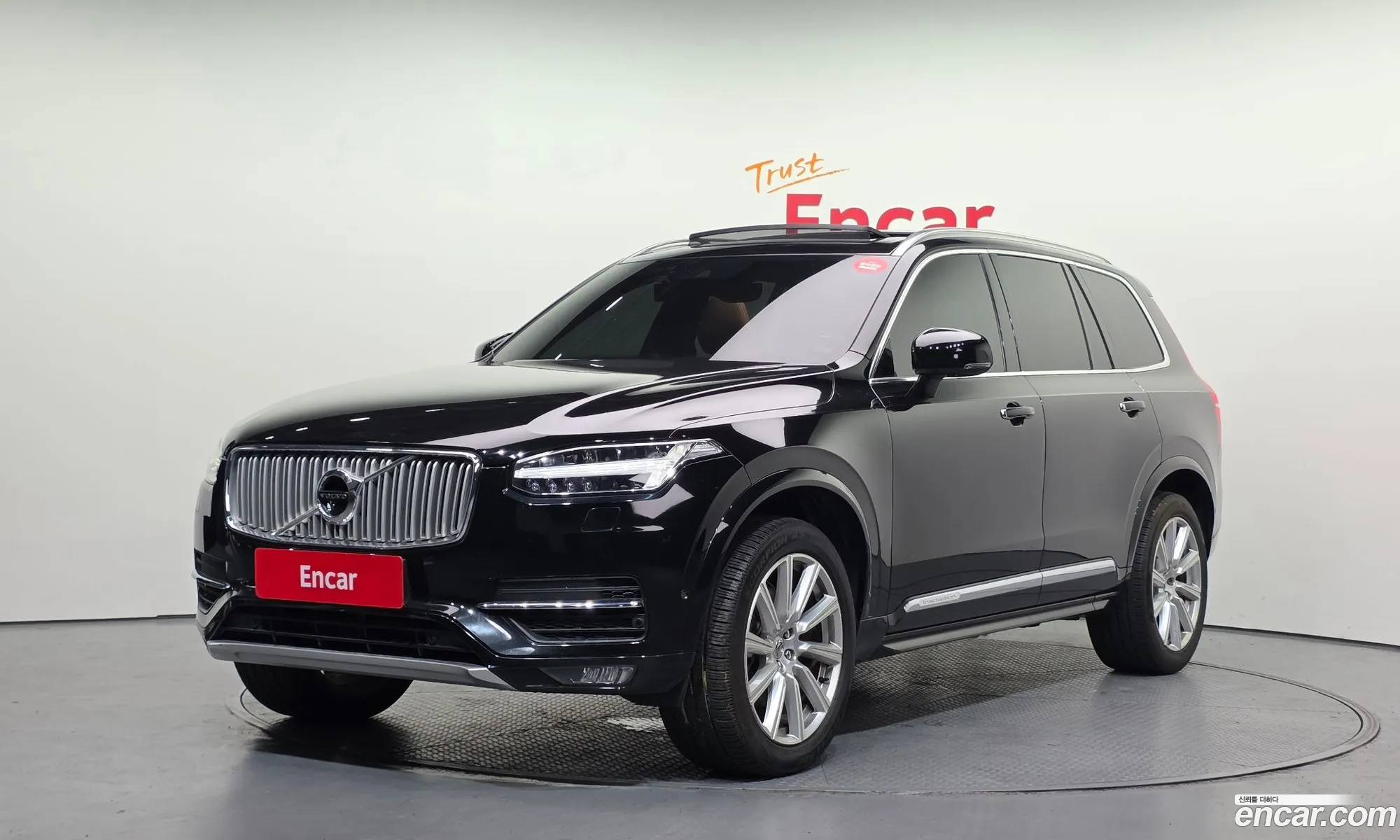 Volvo XC90 2018 — 19