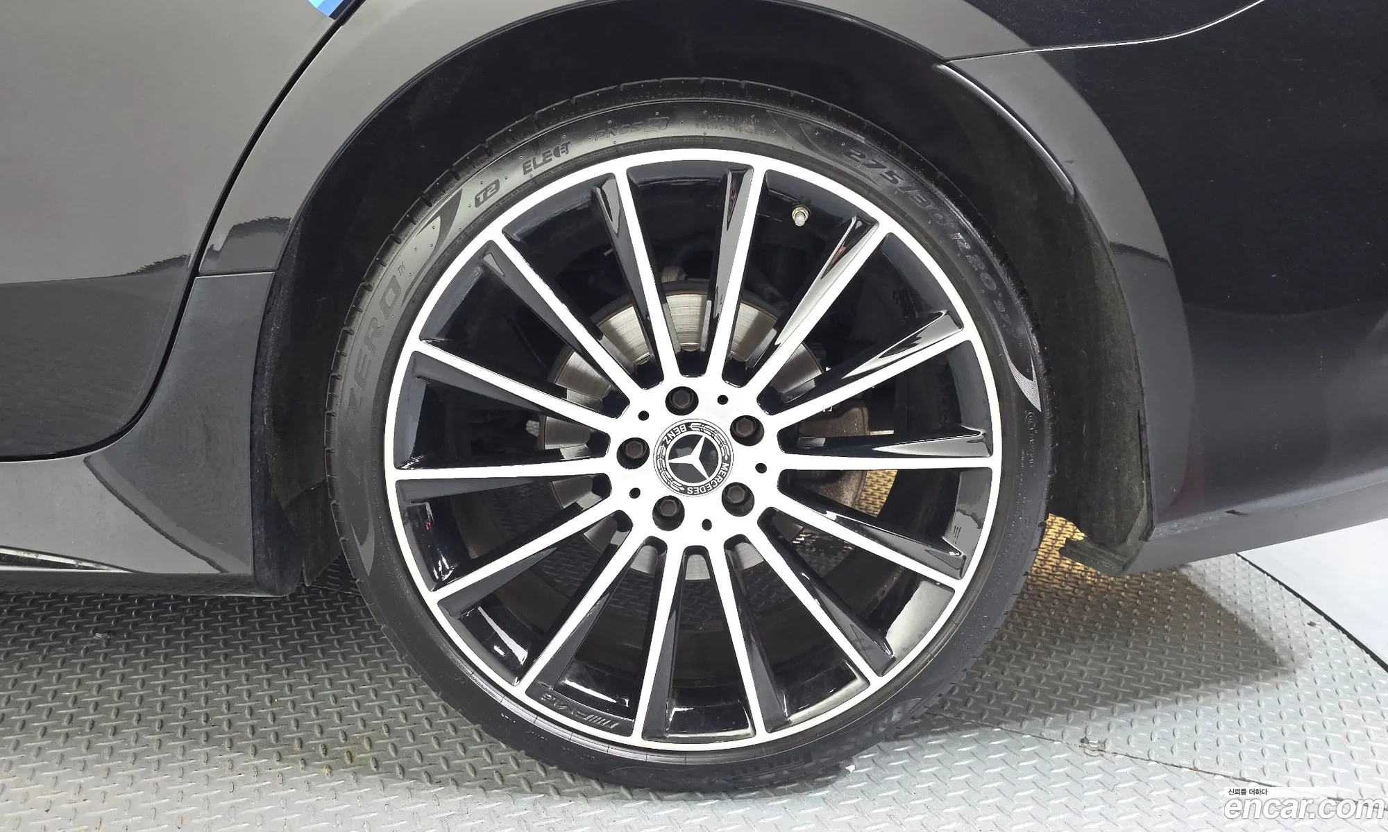 Mercedes-Benz CLS-Class C257 2019 — 32
