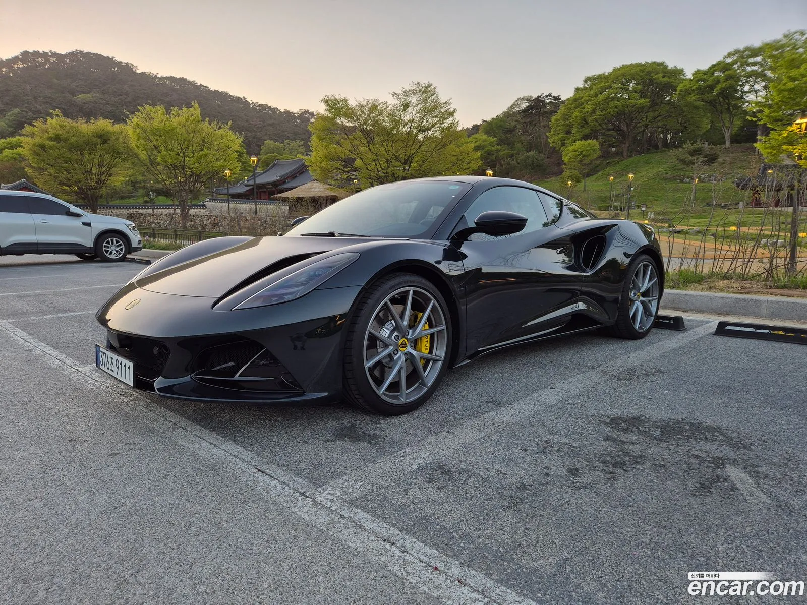 Lotus Emira 2024 — 18