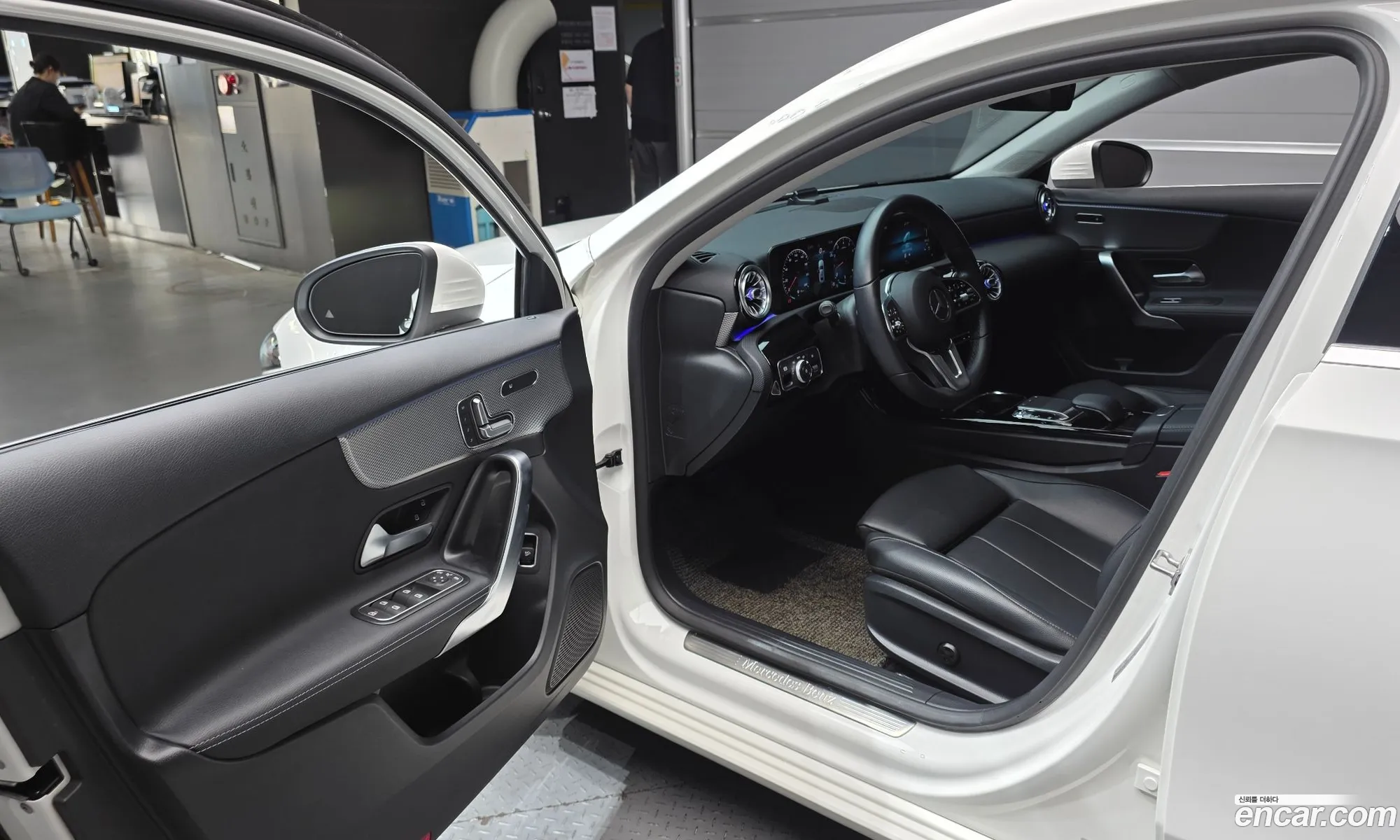 Mercedes-Benz A-Class W177 2020 — 16