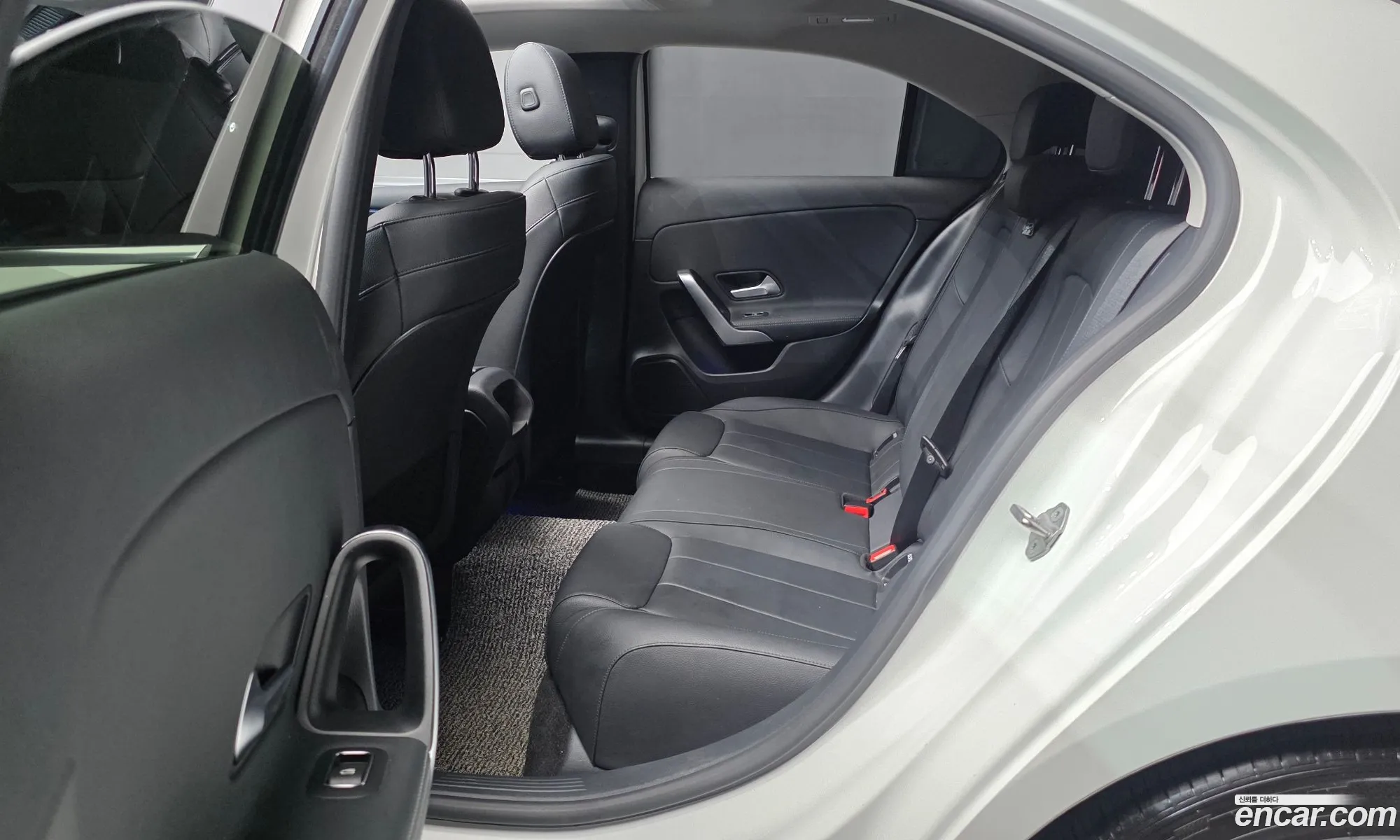 Mercedes-Benz A-Class W177 2020 — 19