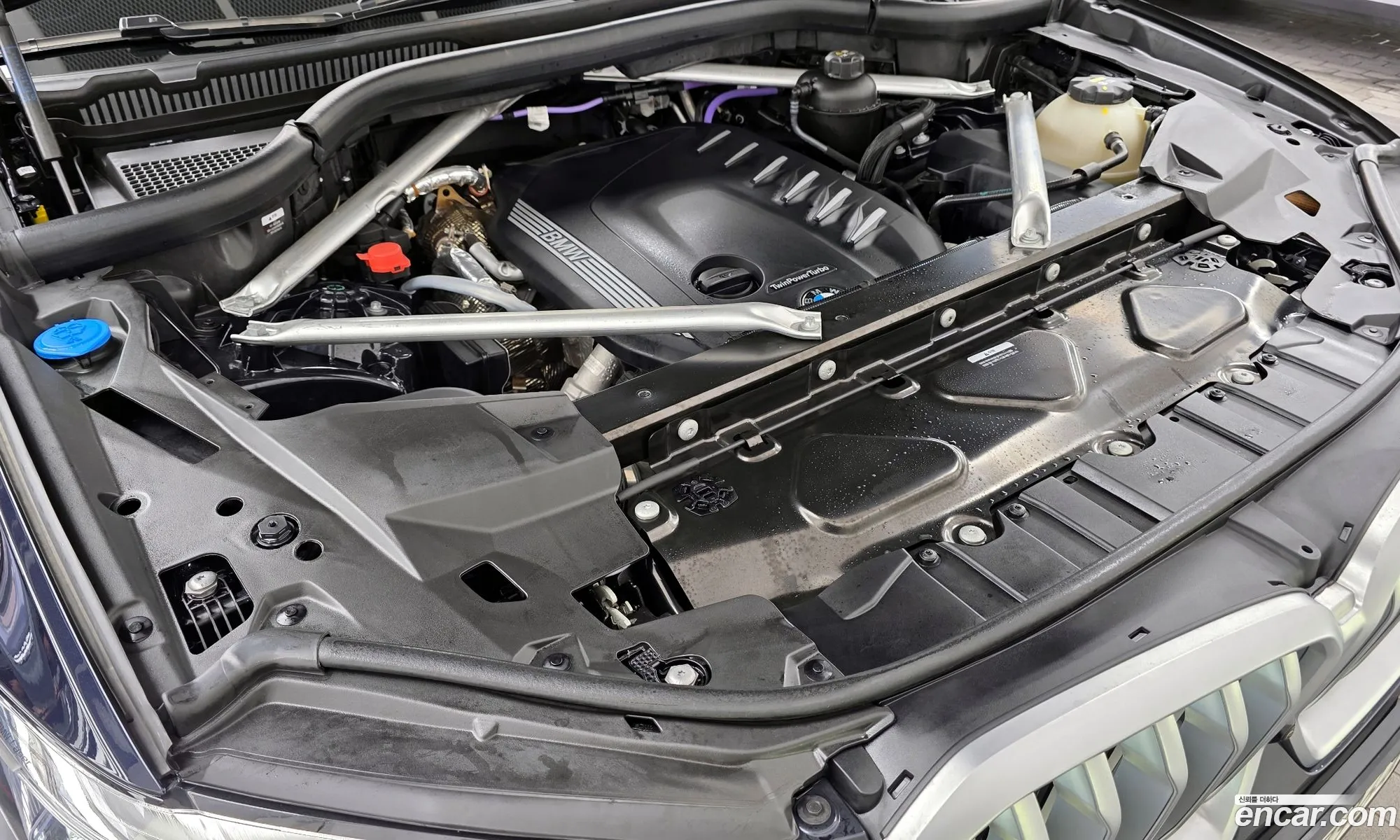 BMW X6 2023 WBAGT8103P9P22388 — 7