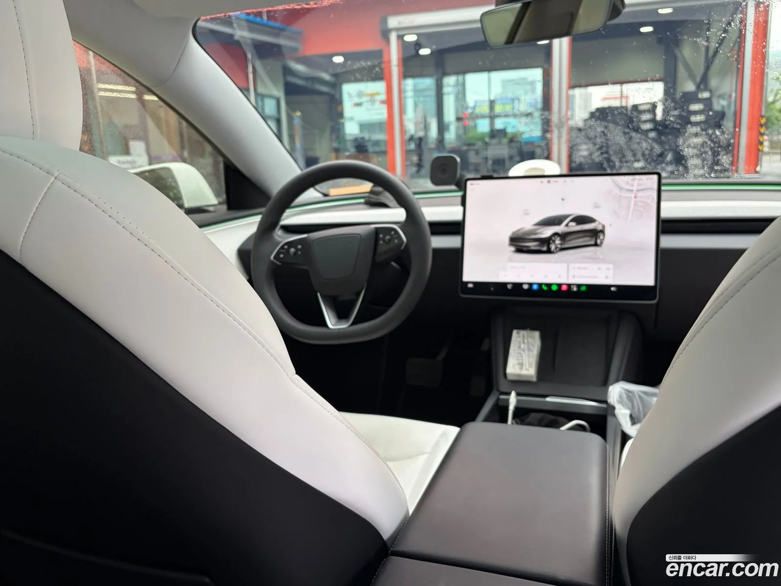 Tesla Model 3 2024 — 5