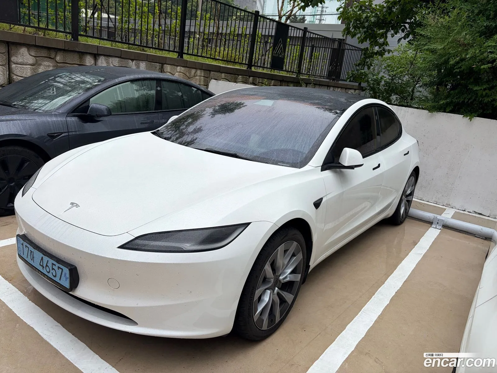 Tesla Model 3 2024 — 12