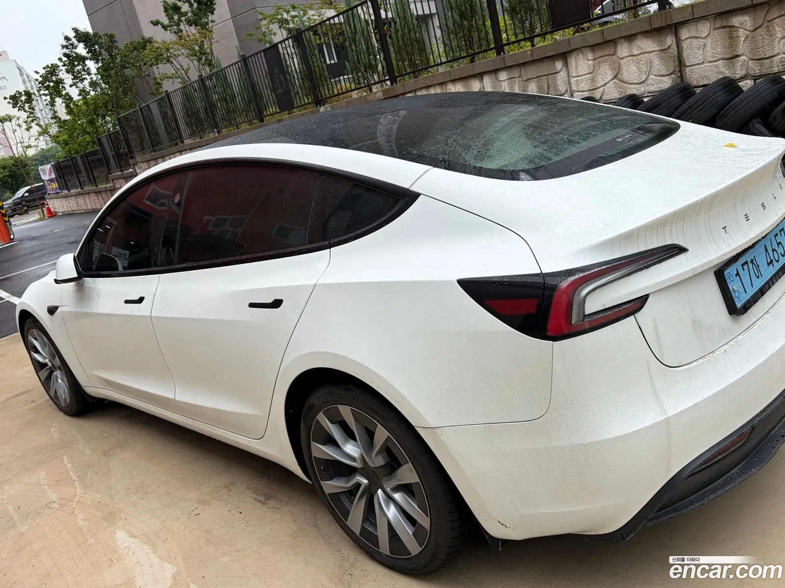 Tesla Model 3 2024 — 11