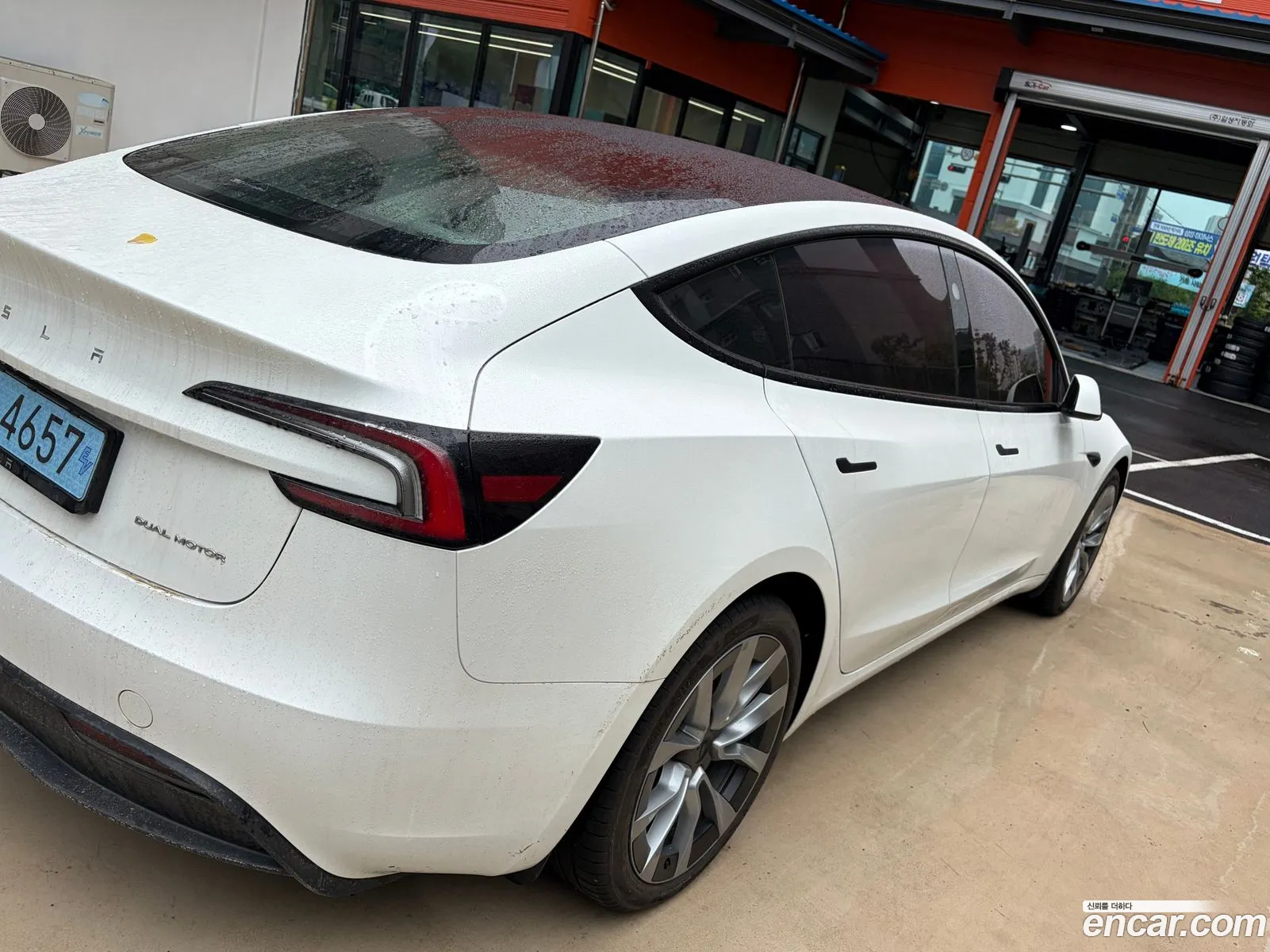 Tesla Model 3 2024 — 7