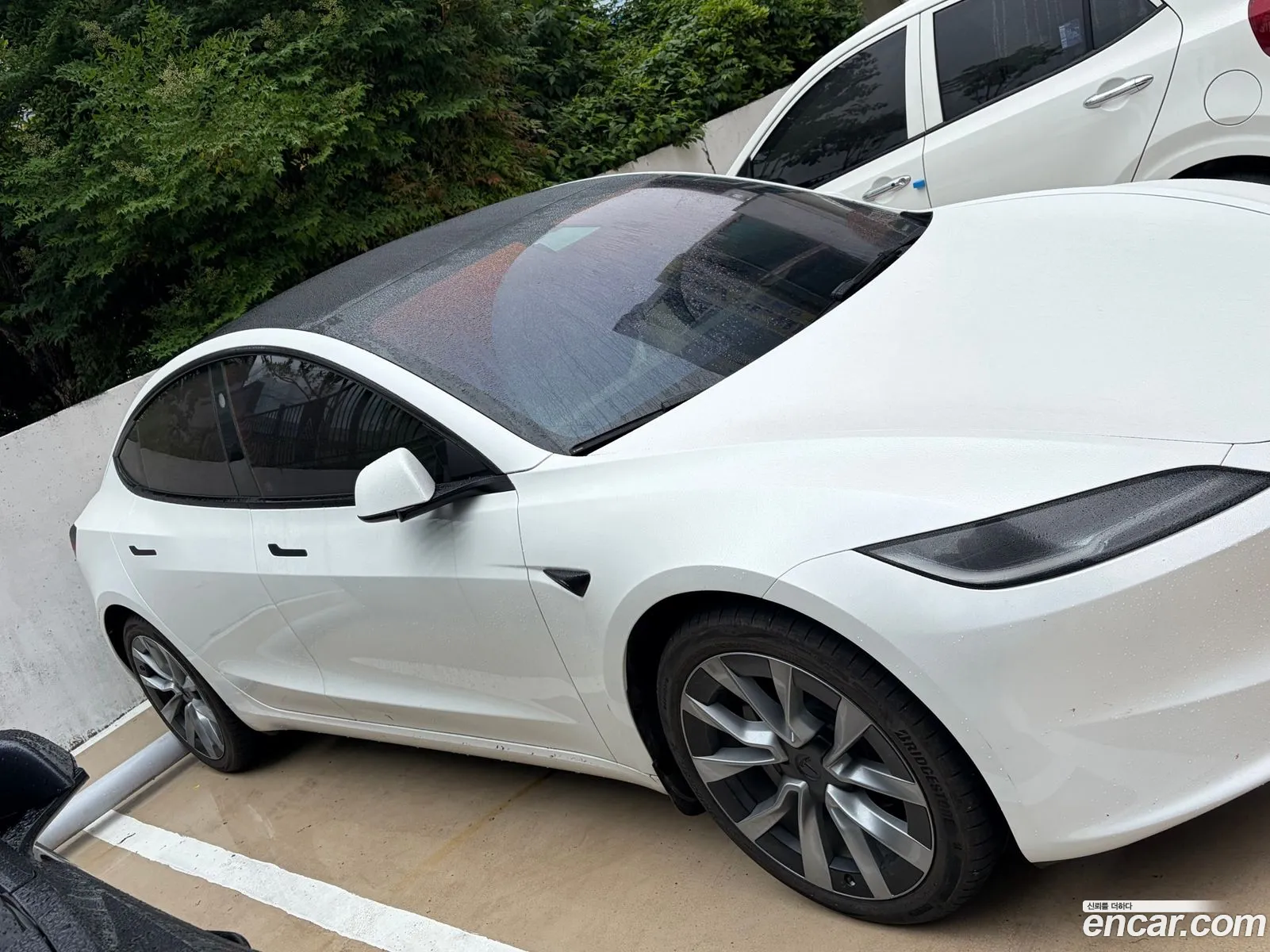 Tesla Model 3 2024 — 2