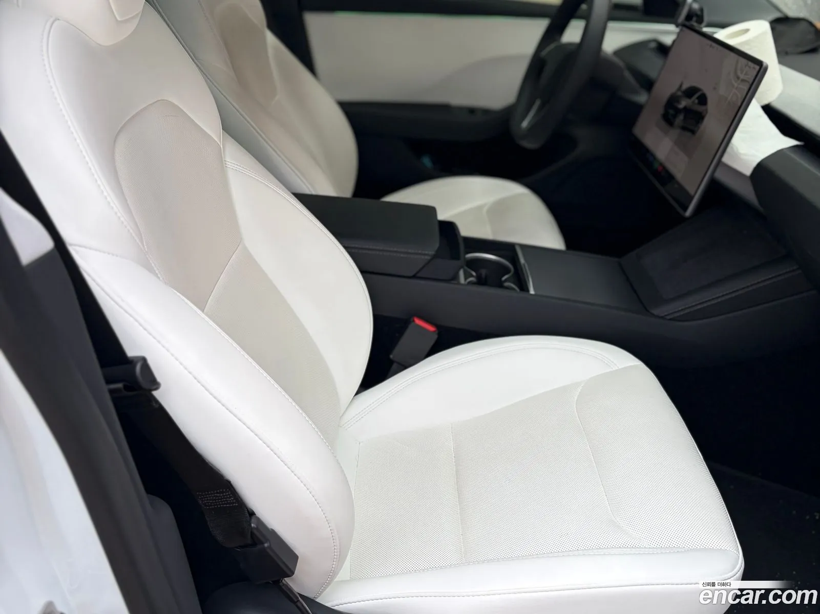 Tesla Model 3 2024 — 14