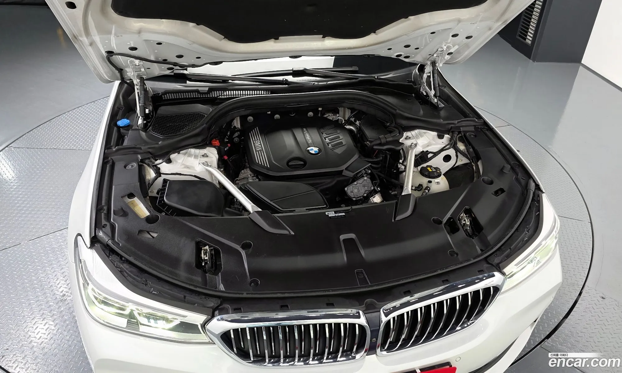 BMW 6 Series GT 2019 — 19