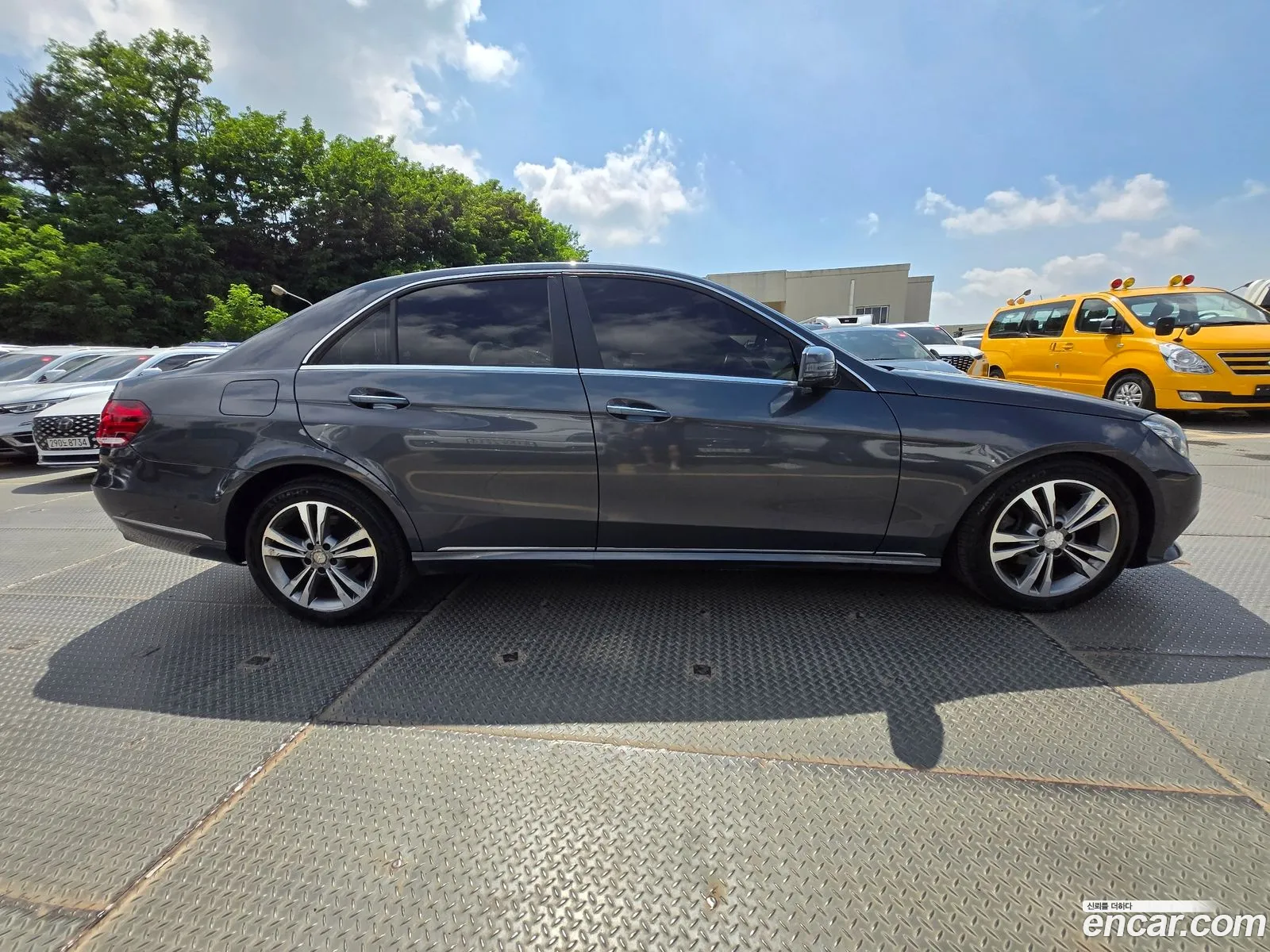 Mercedes-Benz E-Class W212 2016 — 8