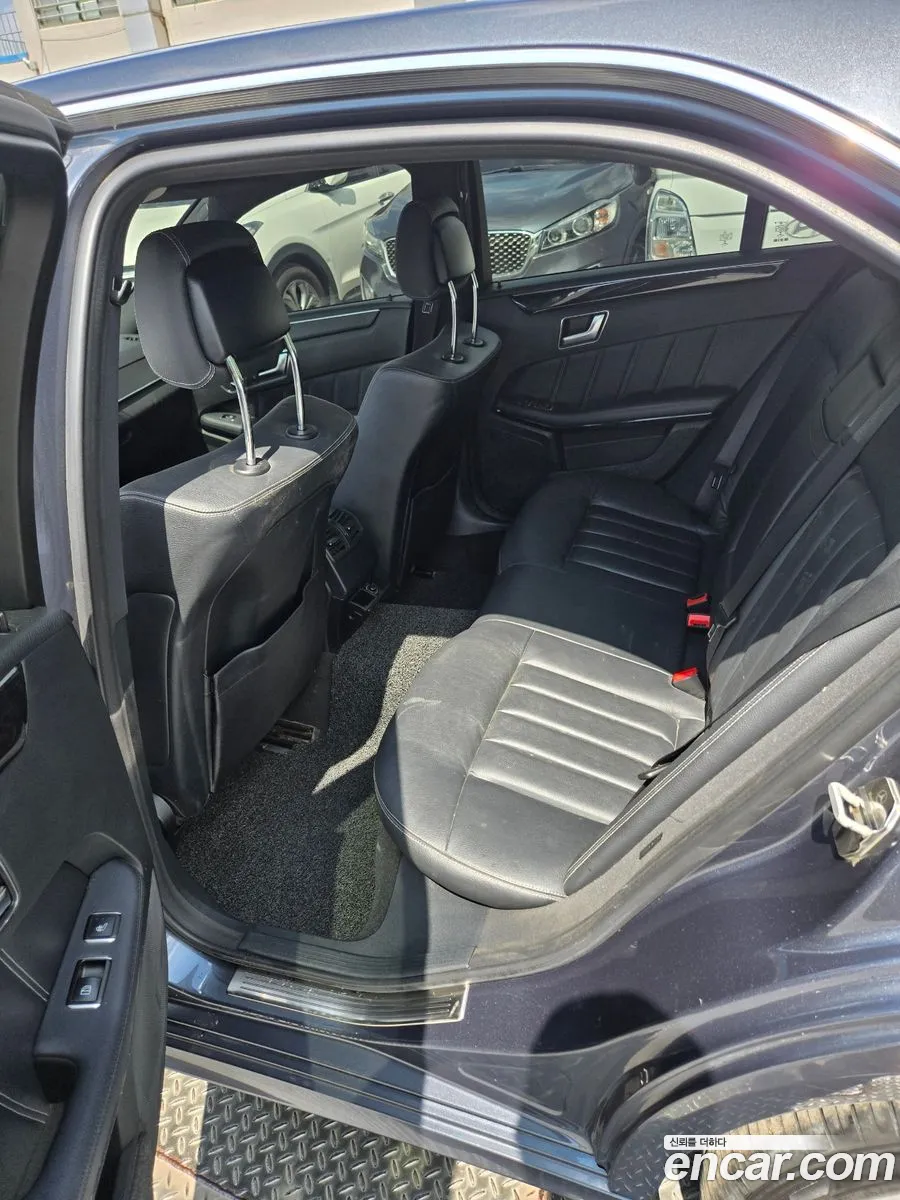 Mercedes-Benz E-Class W212 2016 — 11