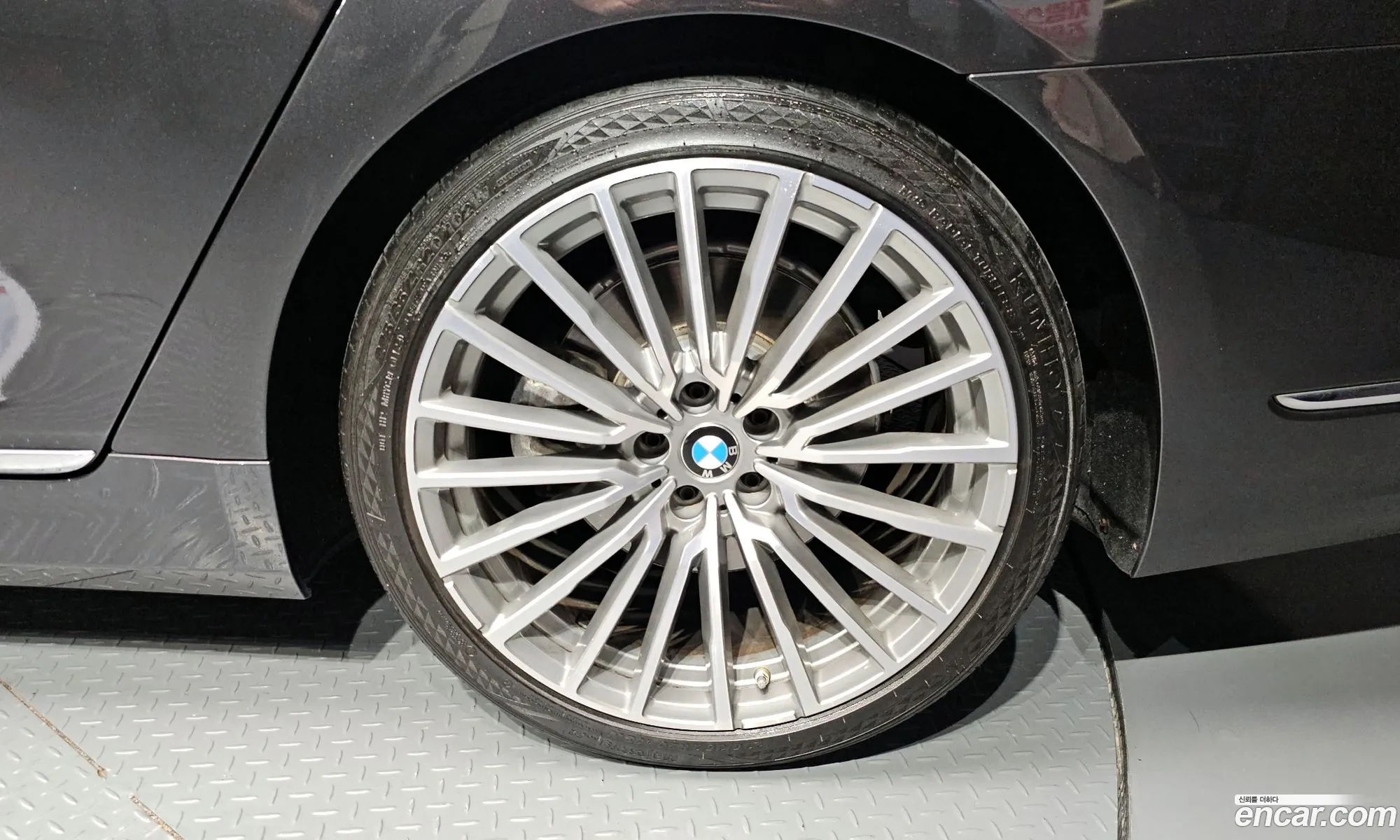 BMW 7 Series 2020 — 30