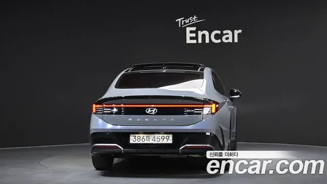 Hyundai Sonata the Edge Hybrid 2024 — 3