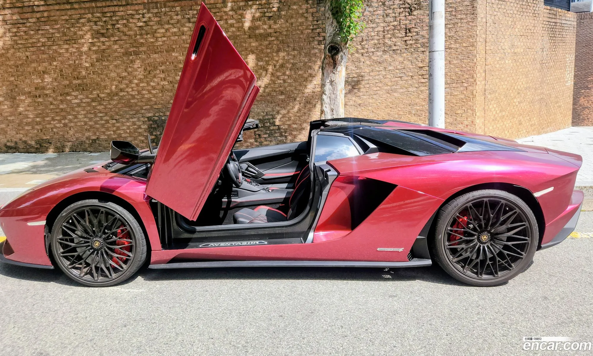 Lamborghini Aventador 2020 — 12