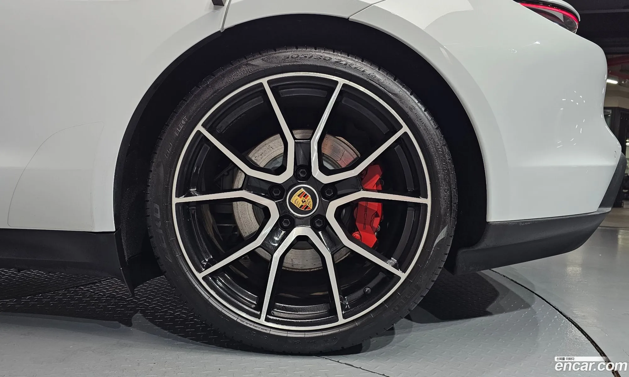 Porsche Taycan 2023 — 7