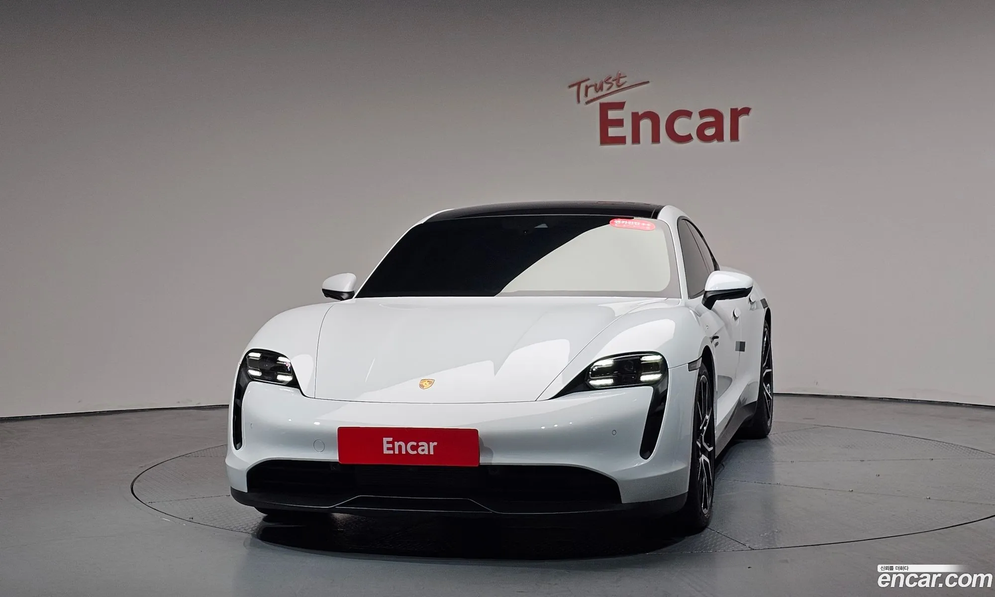 Porsche Taycan 2023 — 11