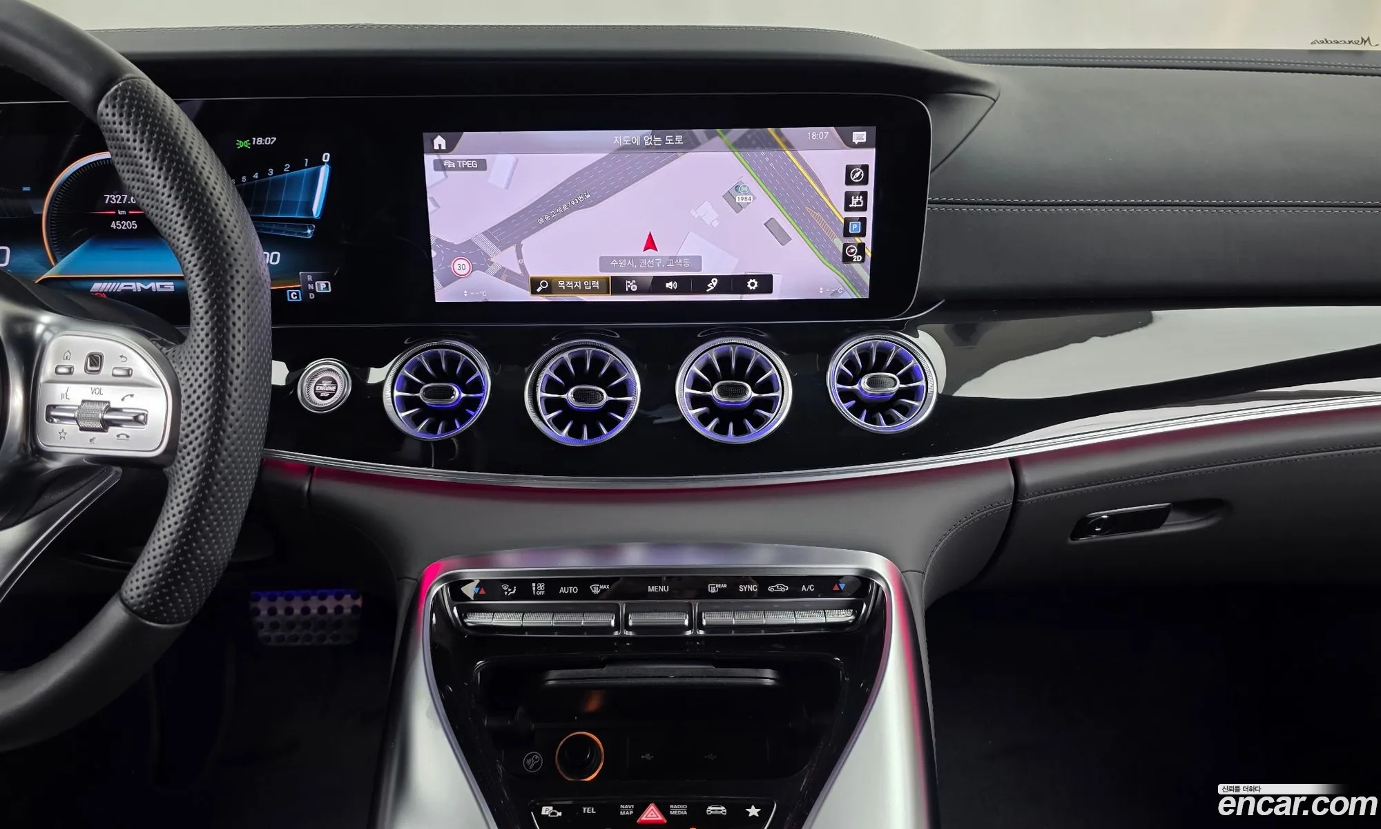 Mercedes-Benz AMG GT 2021 — 12