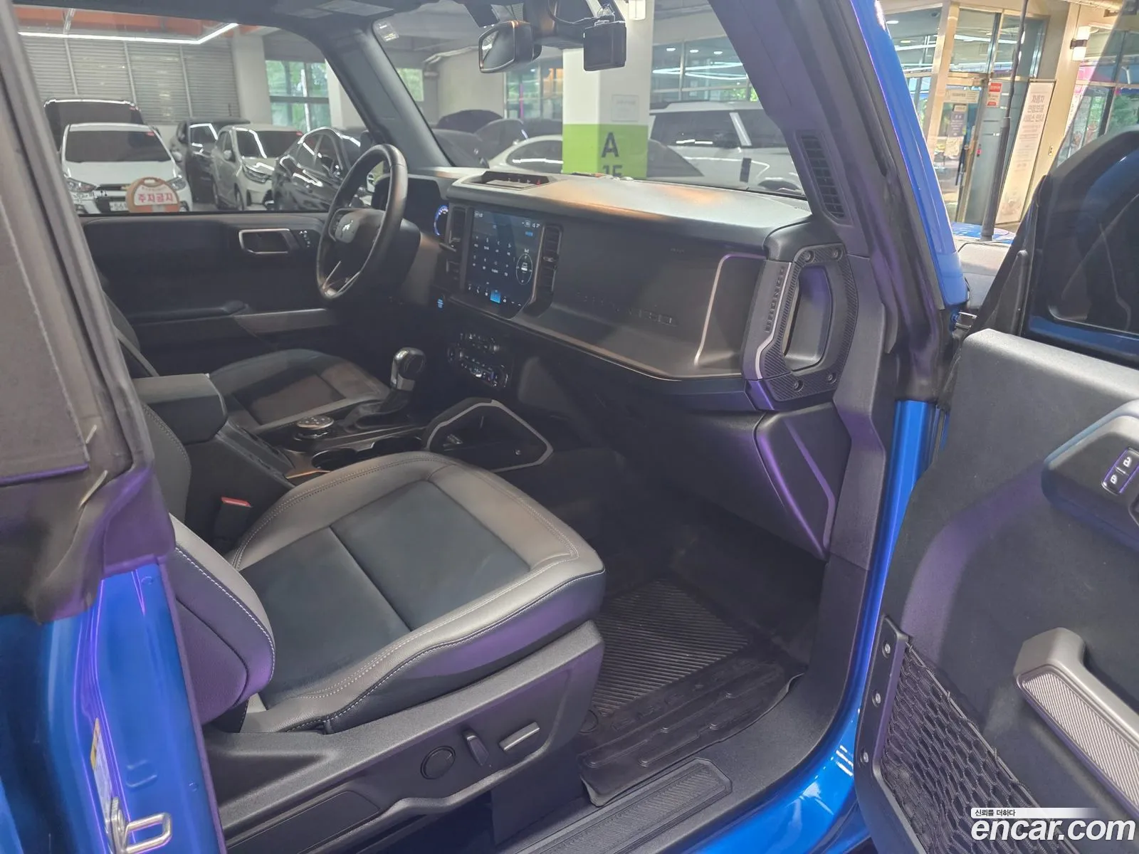 Ford Bronco 6th Gen 2022 — 18