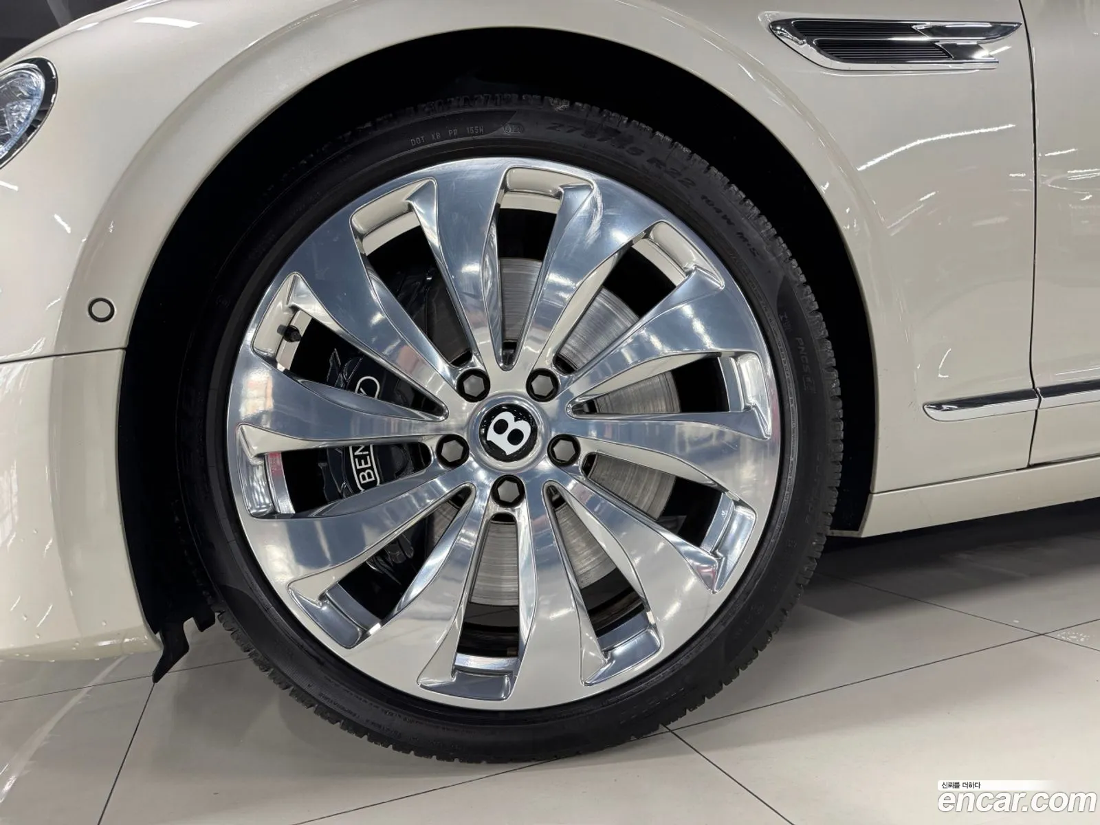 Bentley Flying Spur 2021 — 7