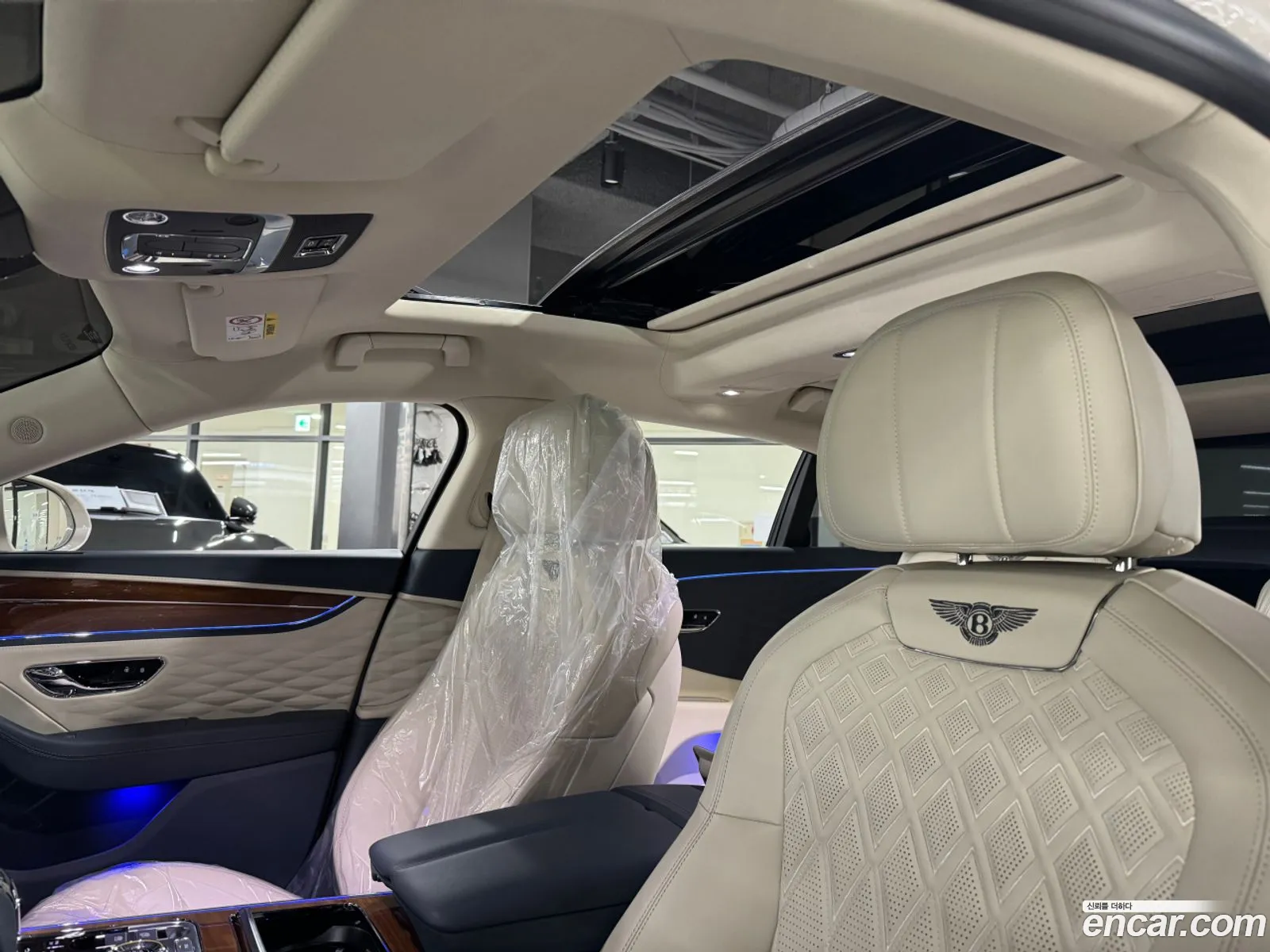 Bentley Flying Spur 2021 — 17