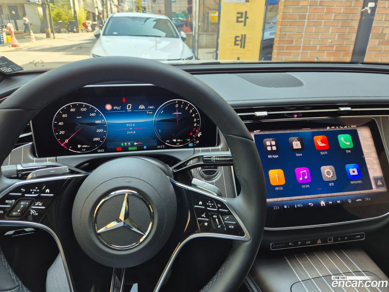 Mercedes-Benz E-Class W214 2025 — 9
