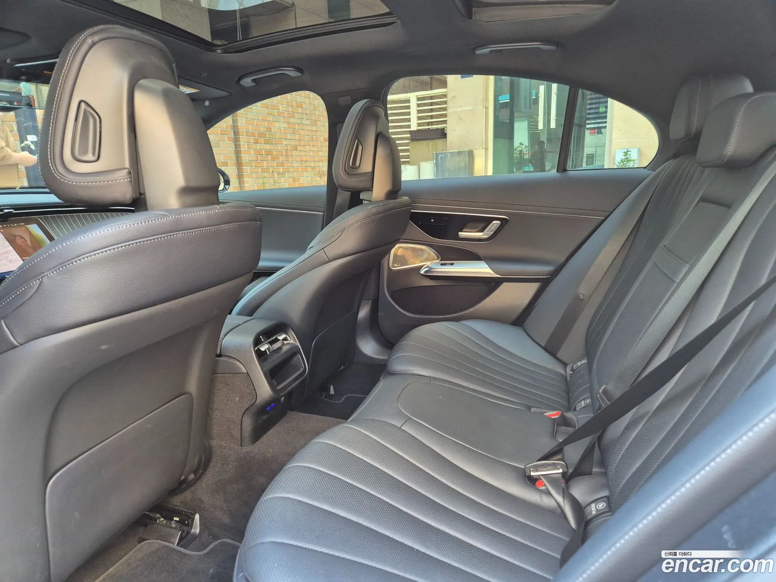Mercedes-Benz E-Class W214 2025 — 3