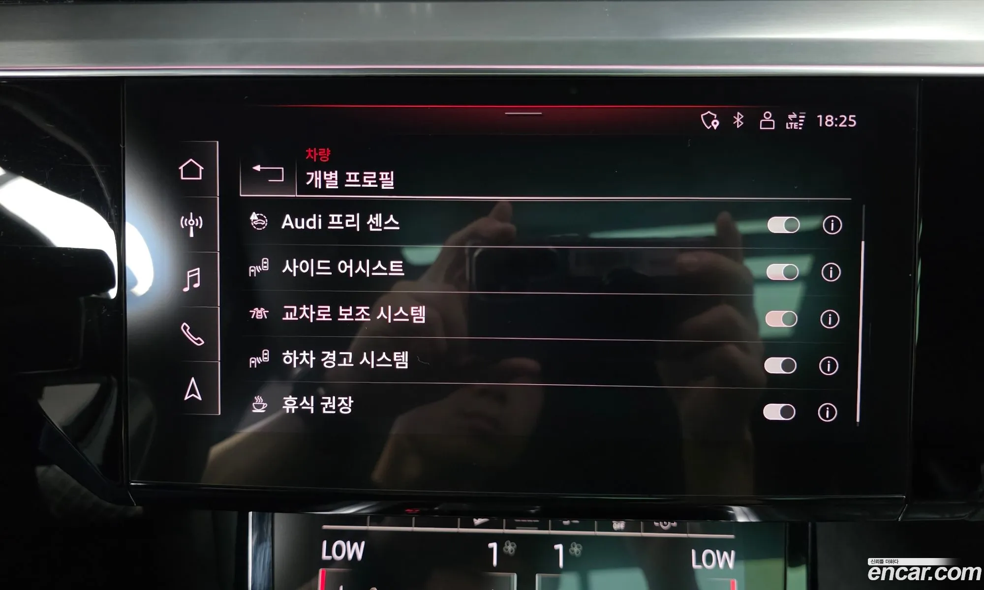 Audi e-tron 2021 WAUZZZGE6NB004629 — 9