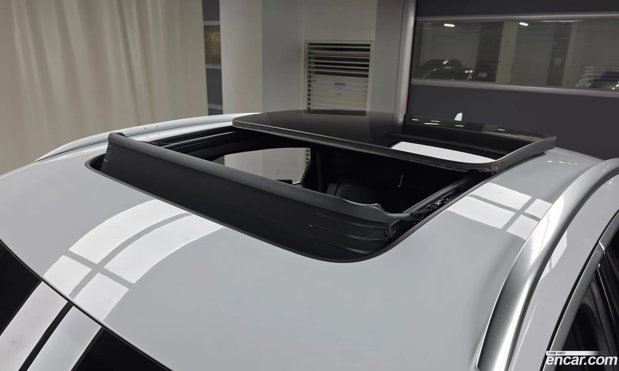 Audi e-tron 2021 WAUZZZGE6NB004629 — 16