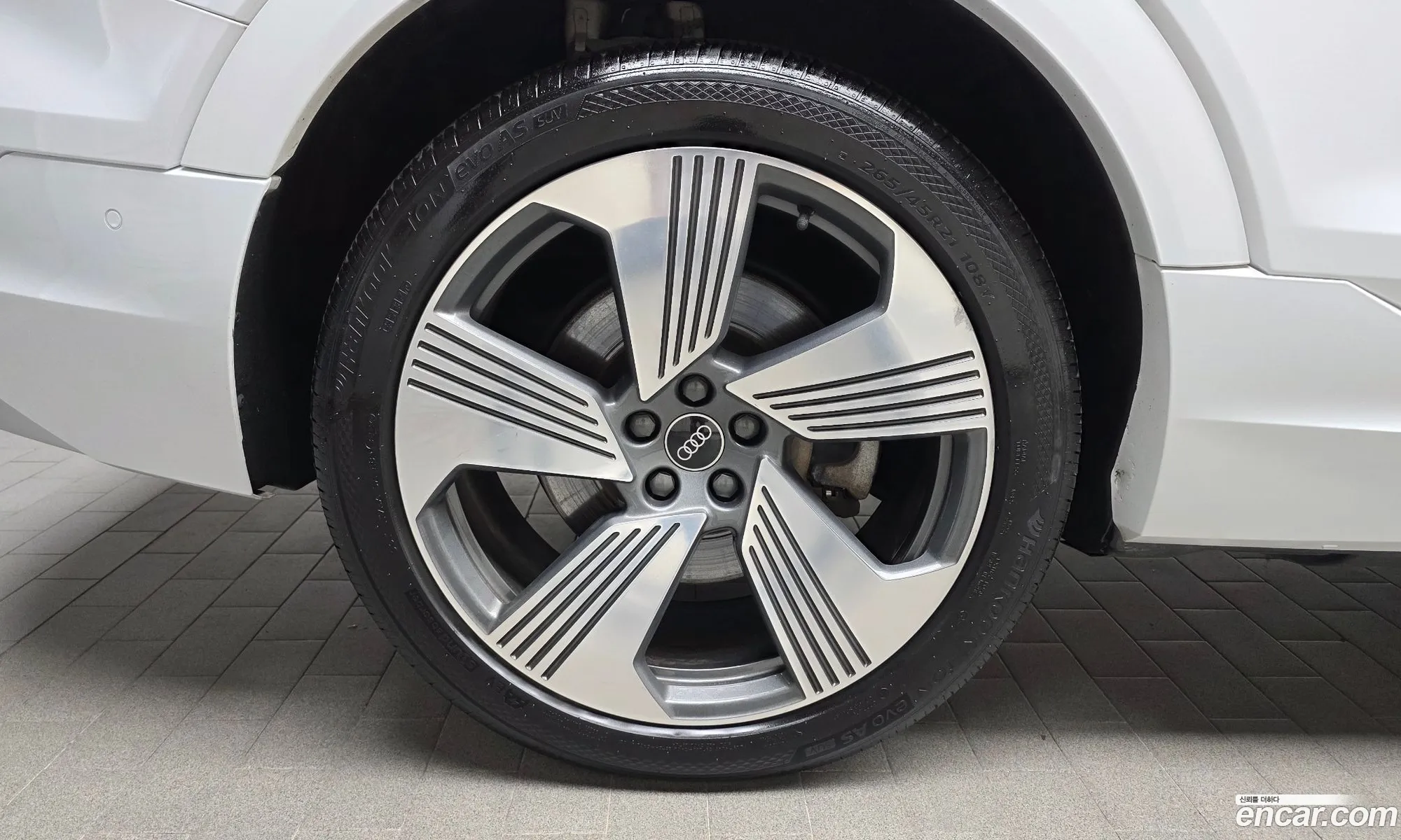 Audi e-tron 2021 WAUZZZGE6NB004629 — 3