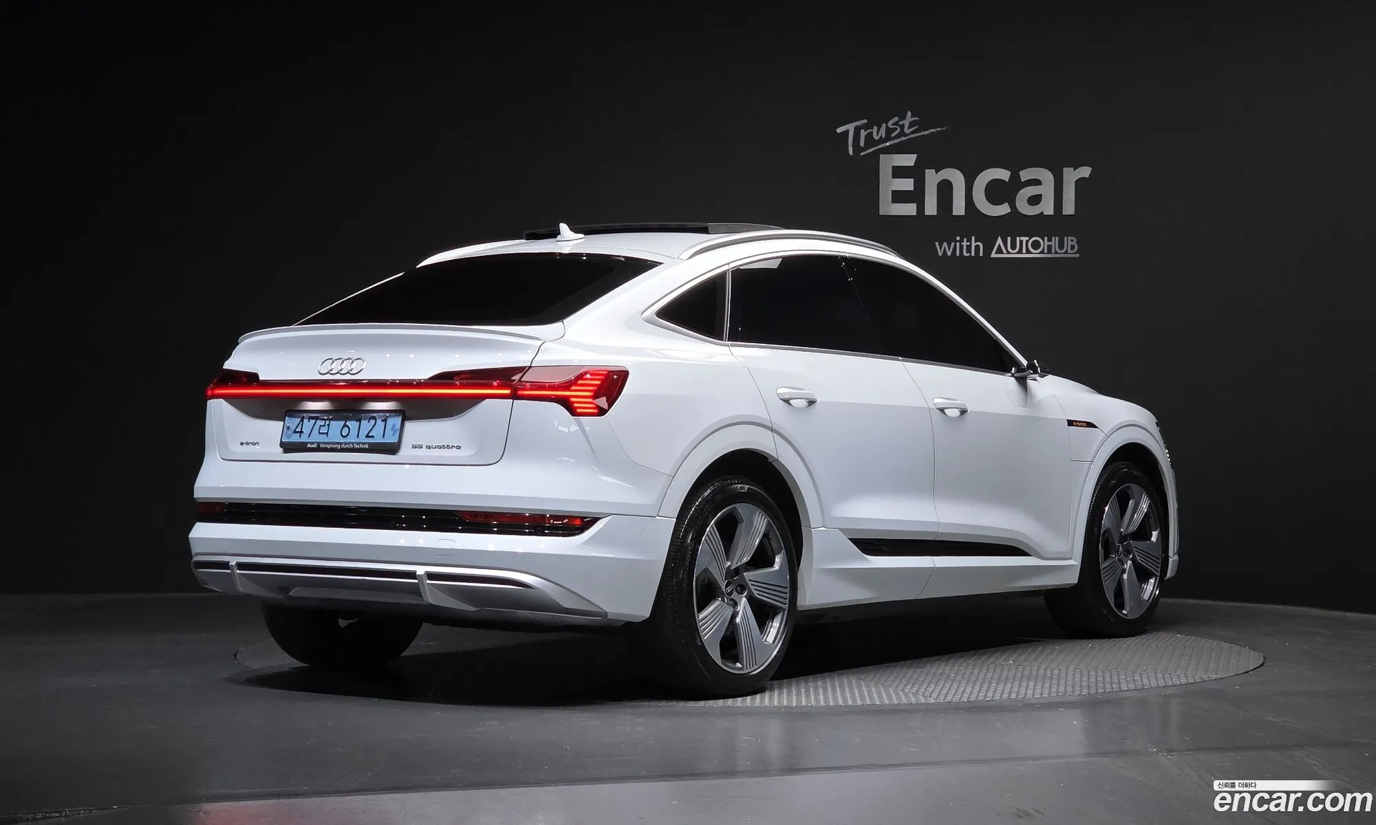 Audi e-tron 2021 WAUZZZGE6NB004629 — 4