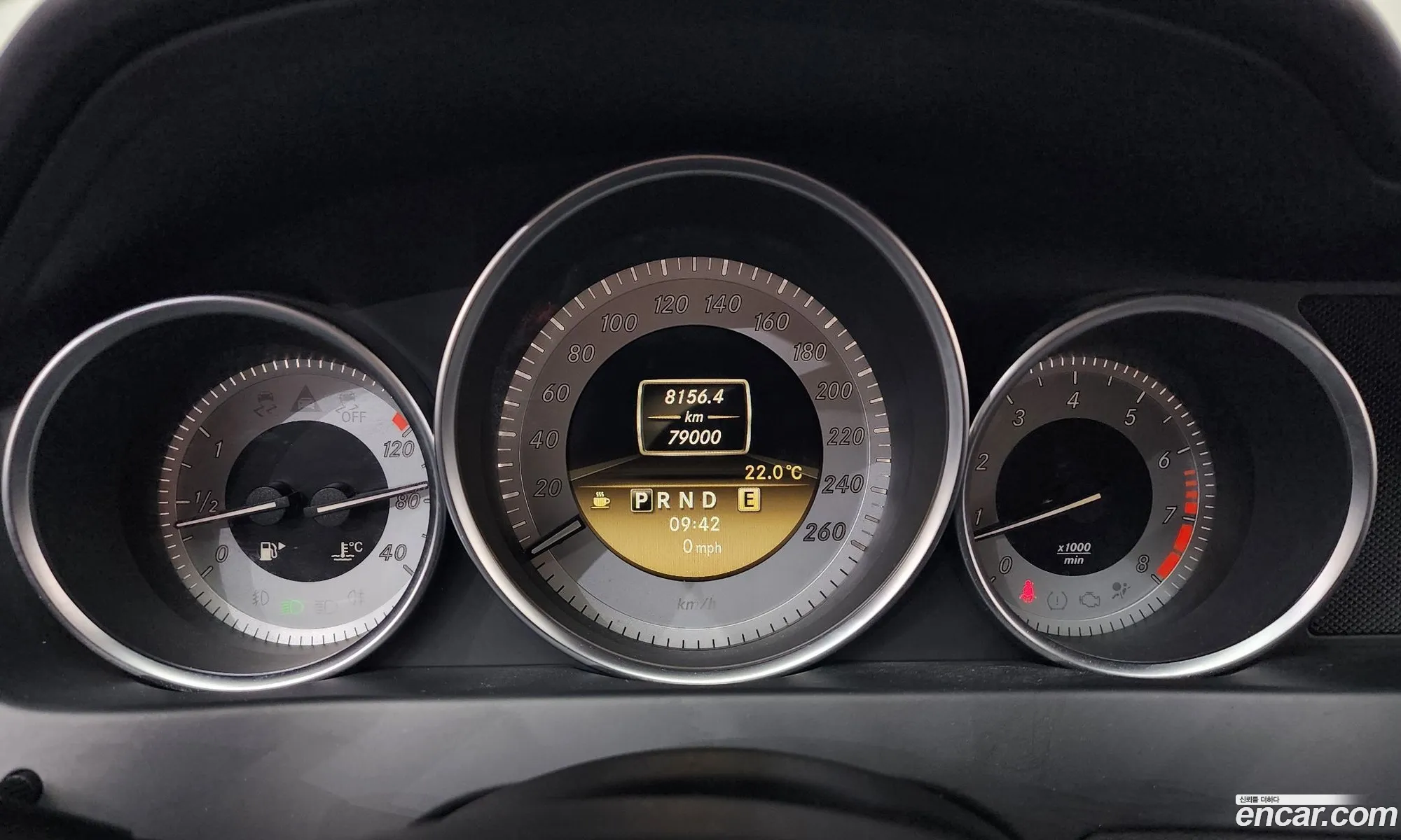 Mercedes-Benz C-Class W204 2011 WDDGF4JB7CA545508 — 6
