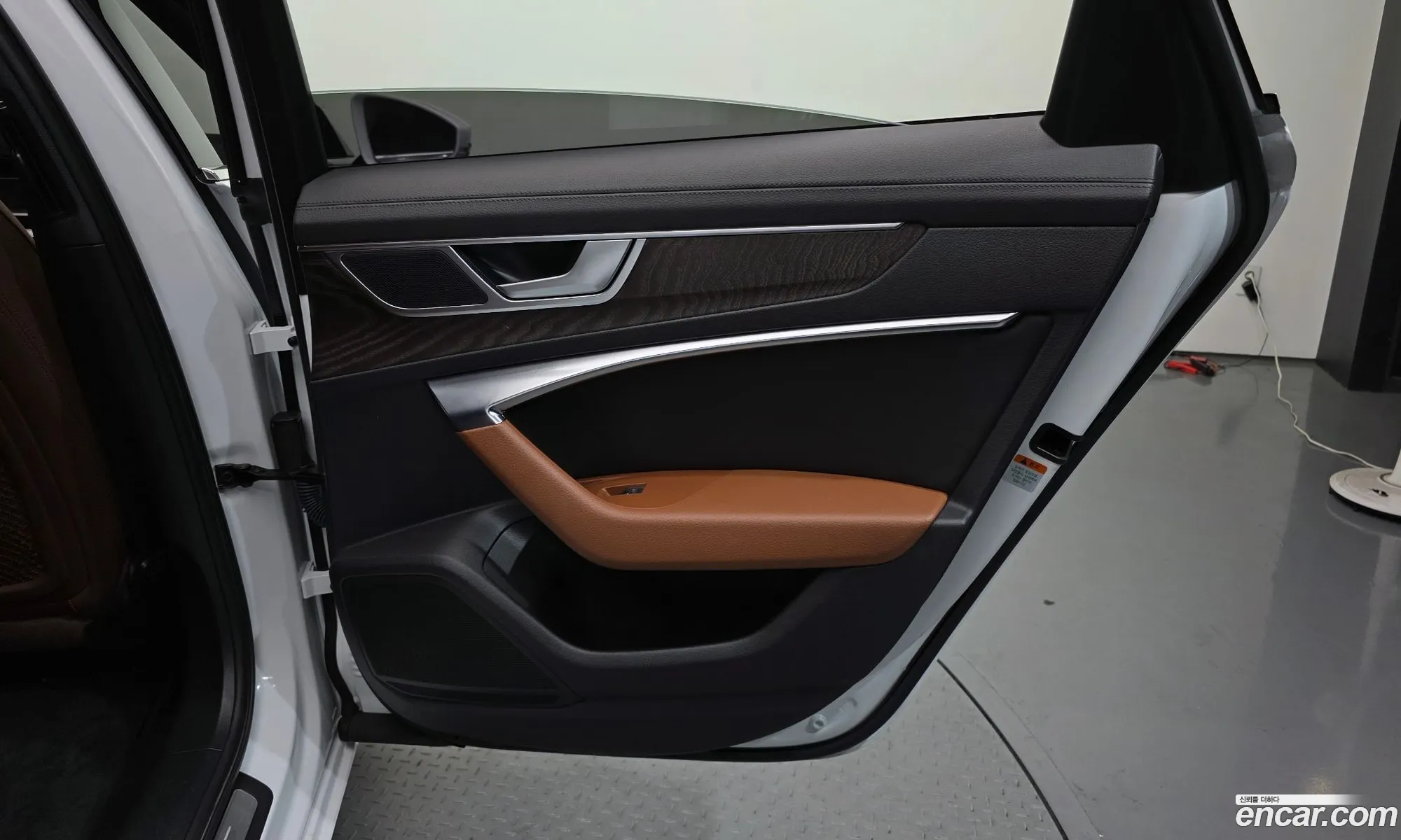 Audi A6 2021 WAUZZZF27MN005910 — 19