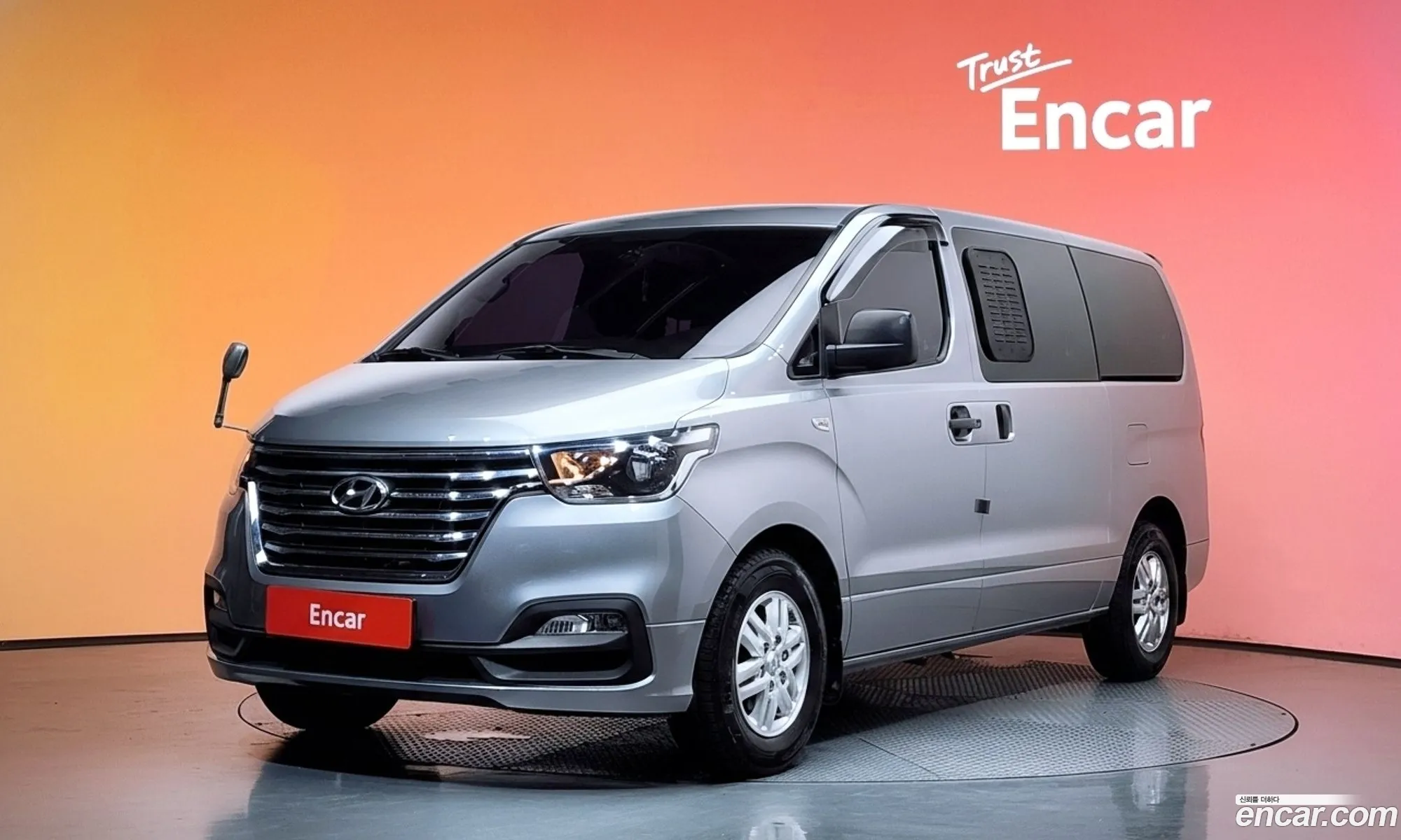 Hyundai Grand Starex 2018 — 2
