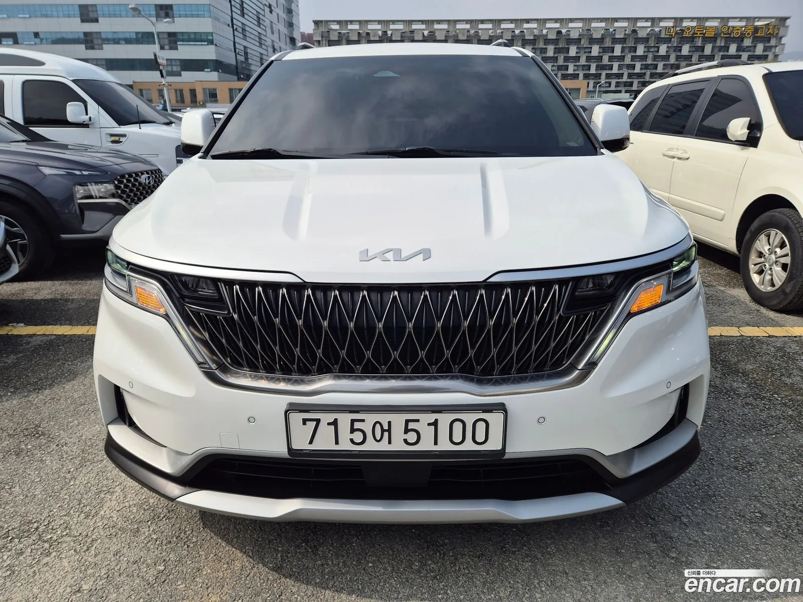 Kia Carnival 2023 — 2